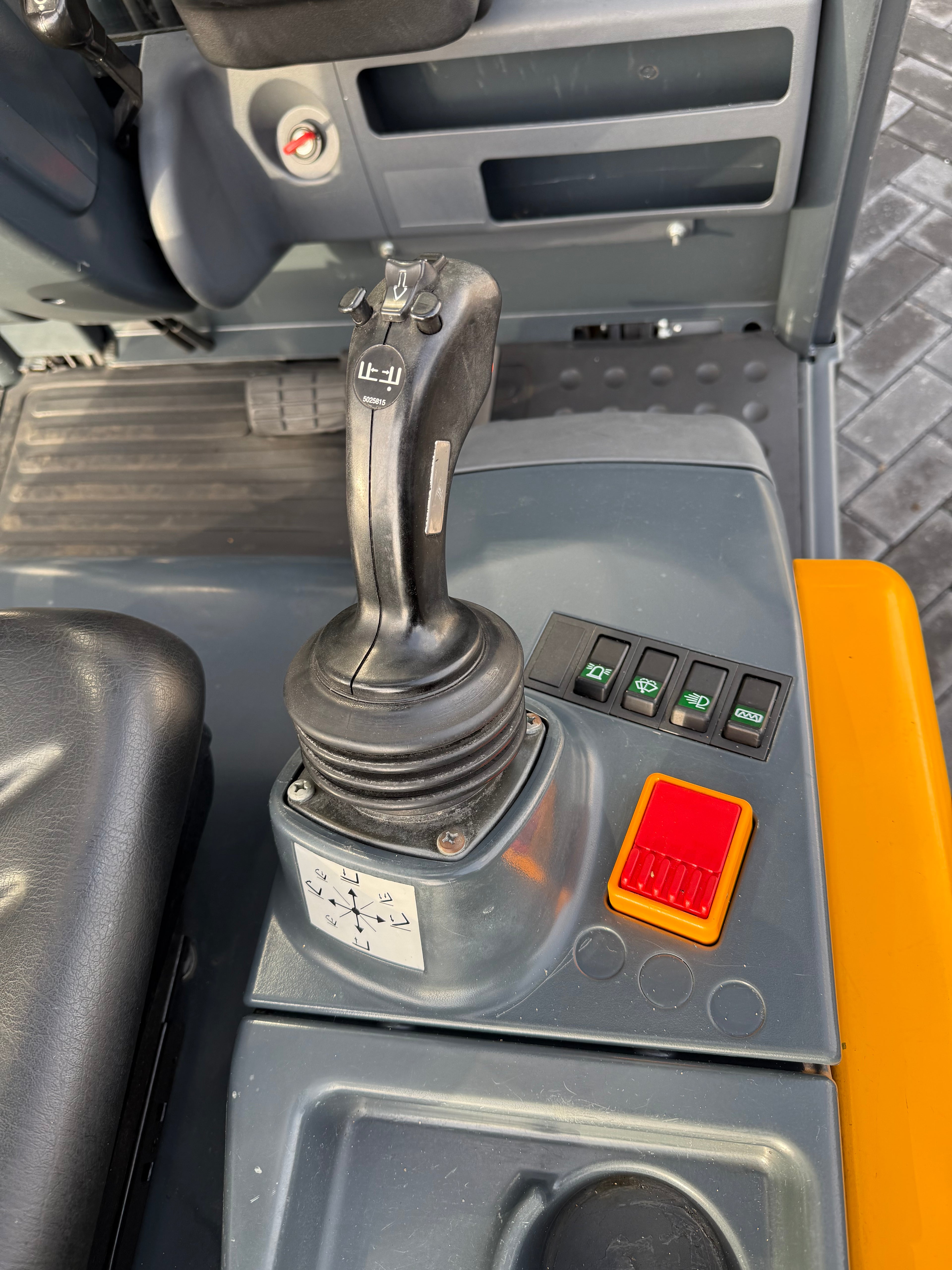 B00010 - JUNGHEINRICH EFG TRIPLEX 6.0M 1000UUR BJ. 2007 + SIDE SHIFT HEFTRUCK