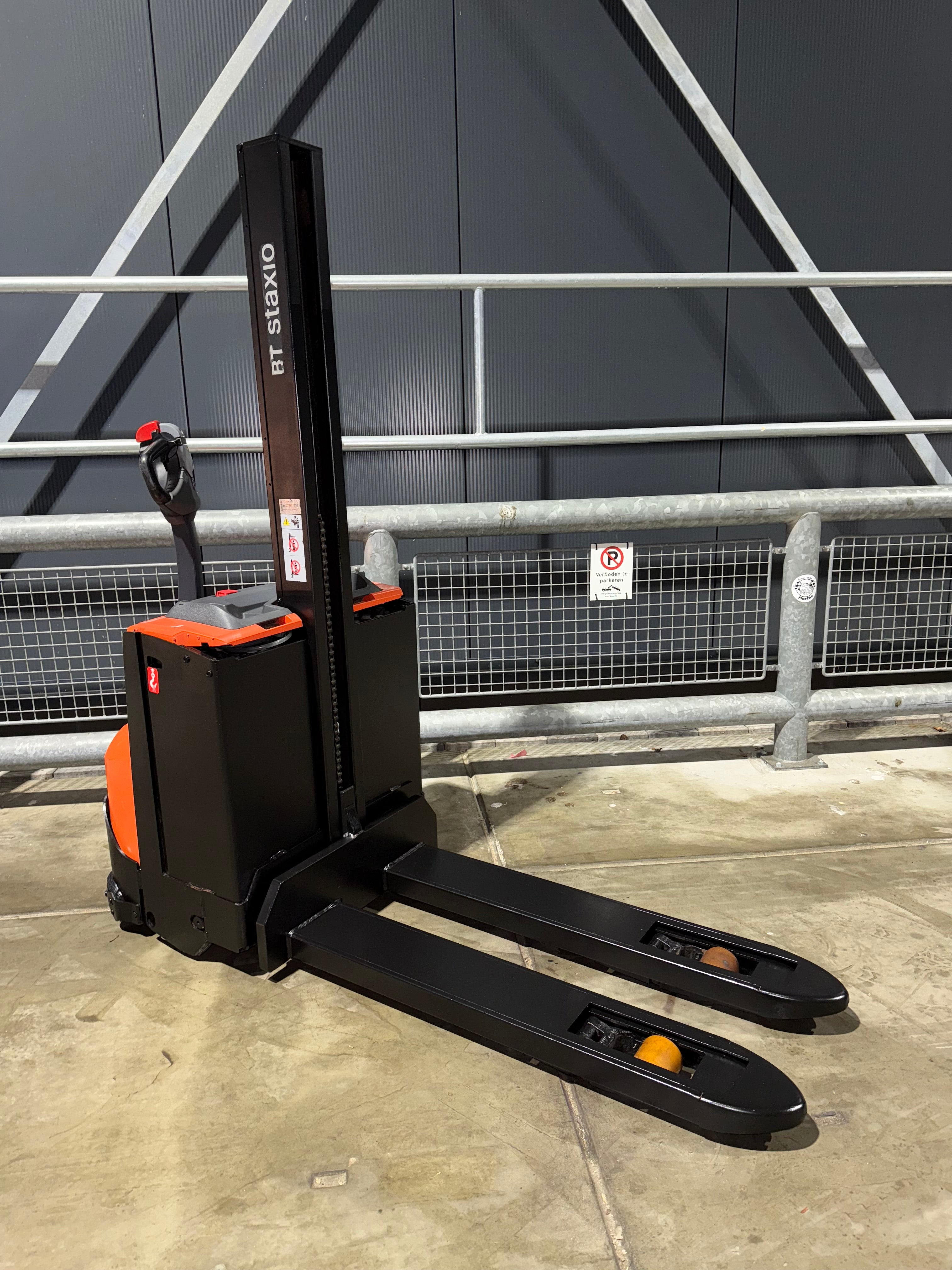 S00001 - TOYOTA BT SWE080L 2000KG BJ2020 DUPLO 1,58M 1000UUR