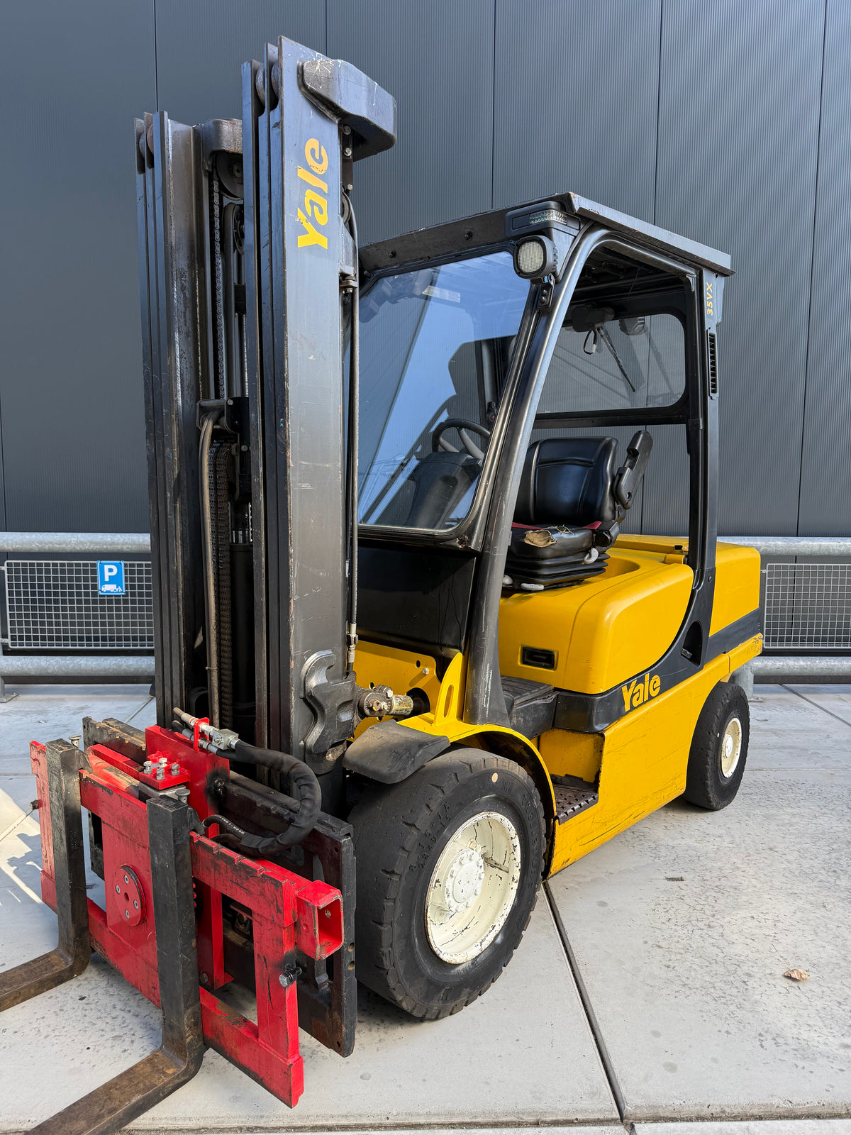 B00031 - YALE DIESEL 3500KG TRIPLEX 4,90M BJ2015 4900UUR + KANTELAAR