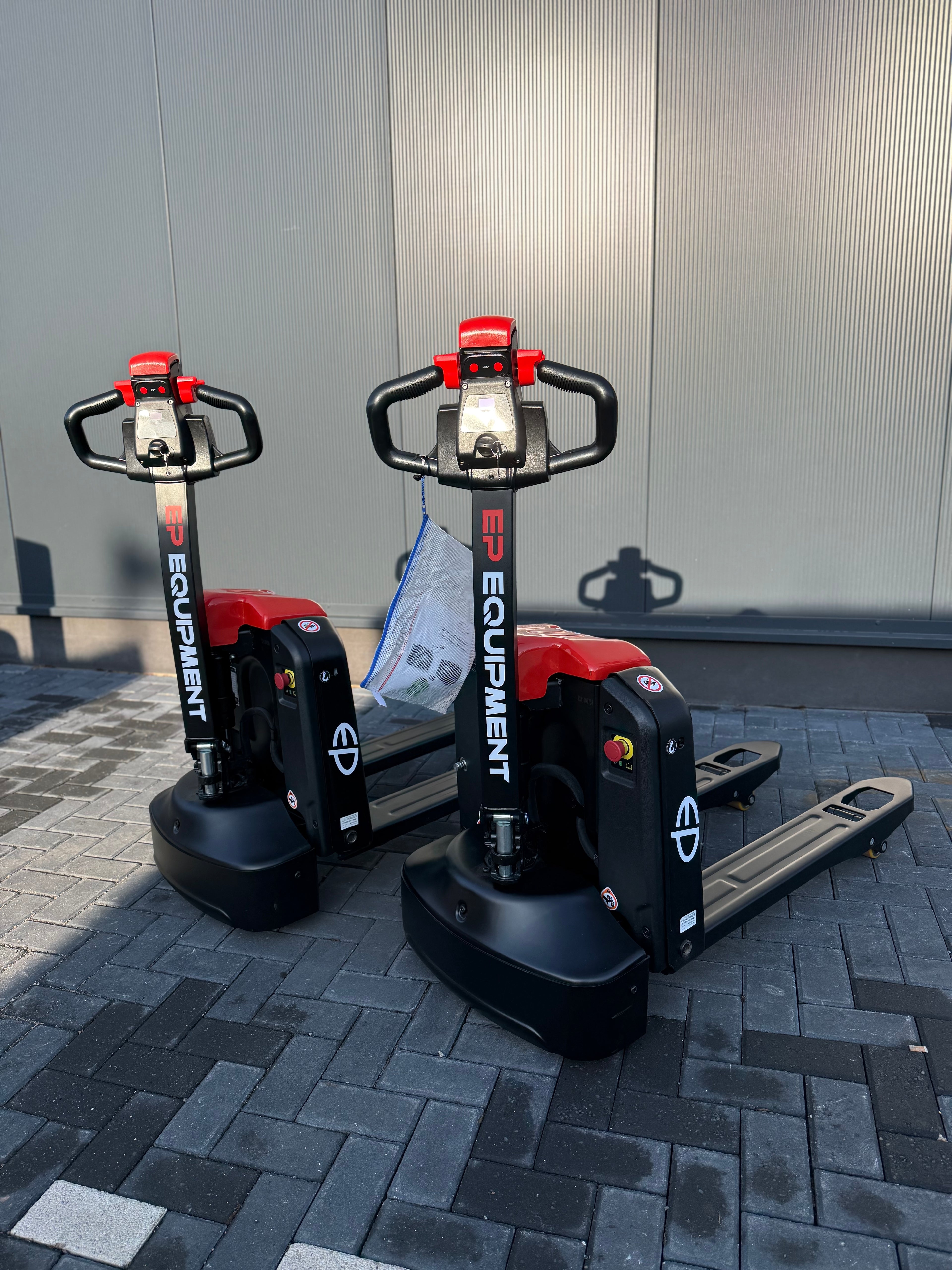 EP EPL154 Elektrische palletwagen 1500kg Compact met zwenkwielen - Nieuw