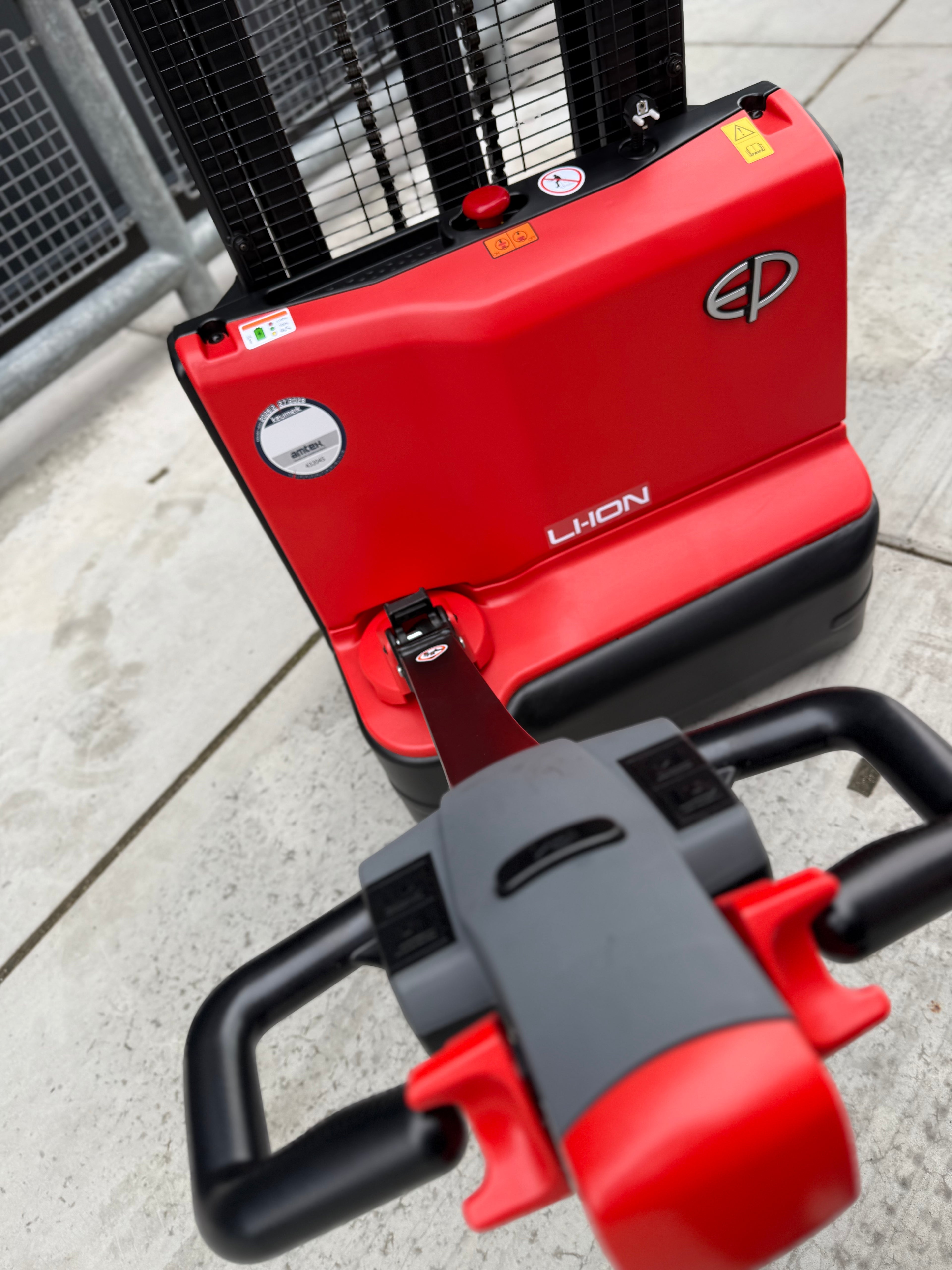 EP DS3 ELEKTRISCHE STAPELAAR 1500KG 2,70M T/M 4,15M NIEUW