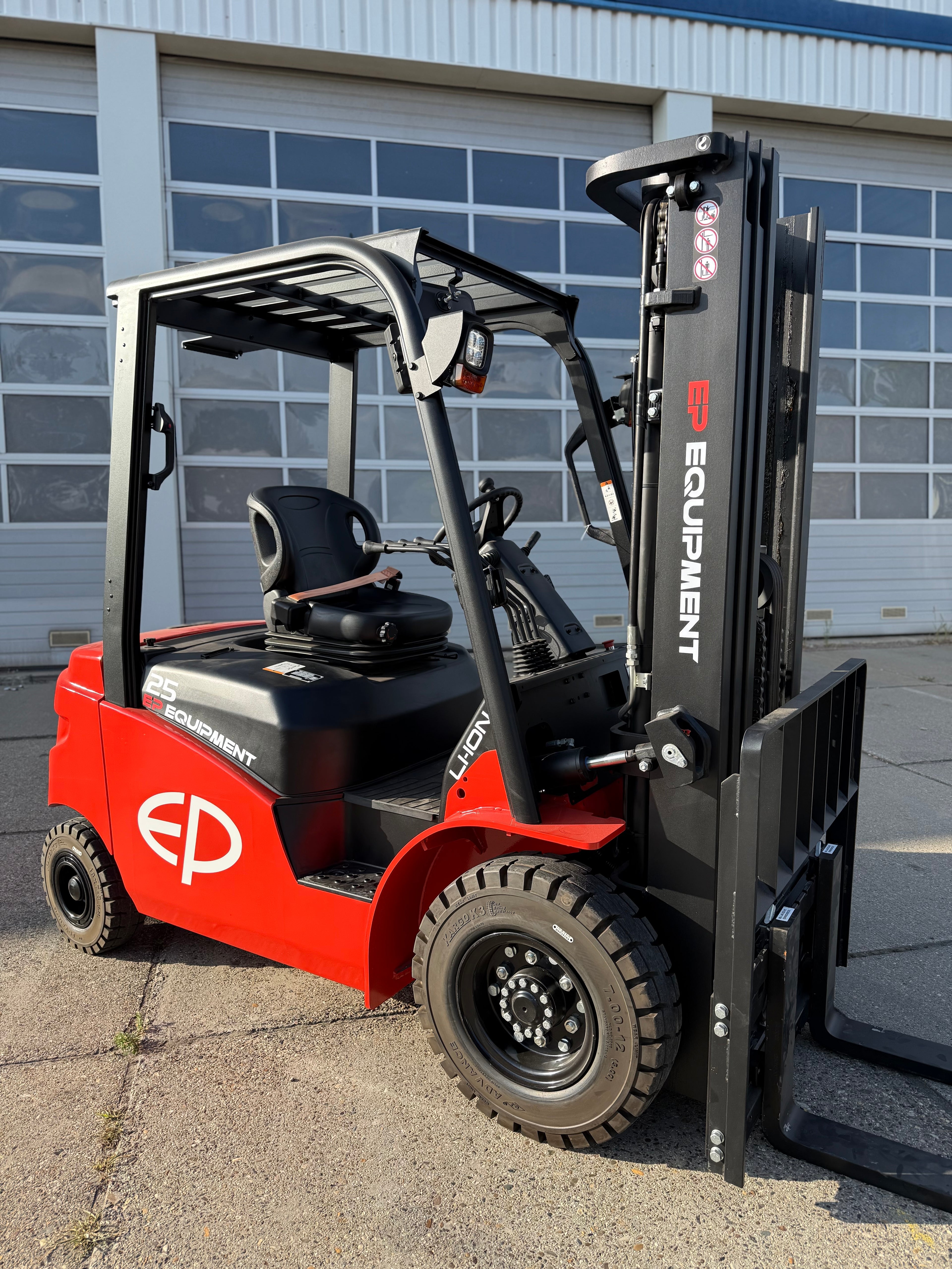 EP EFL253 elektrische heftruck 2.500 kg (2.5 ton) met li-ion-accu