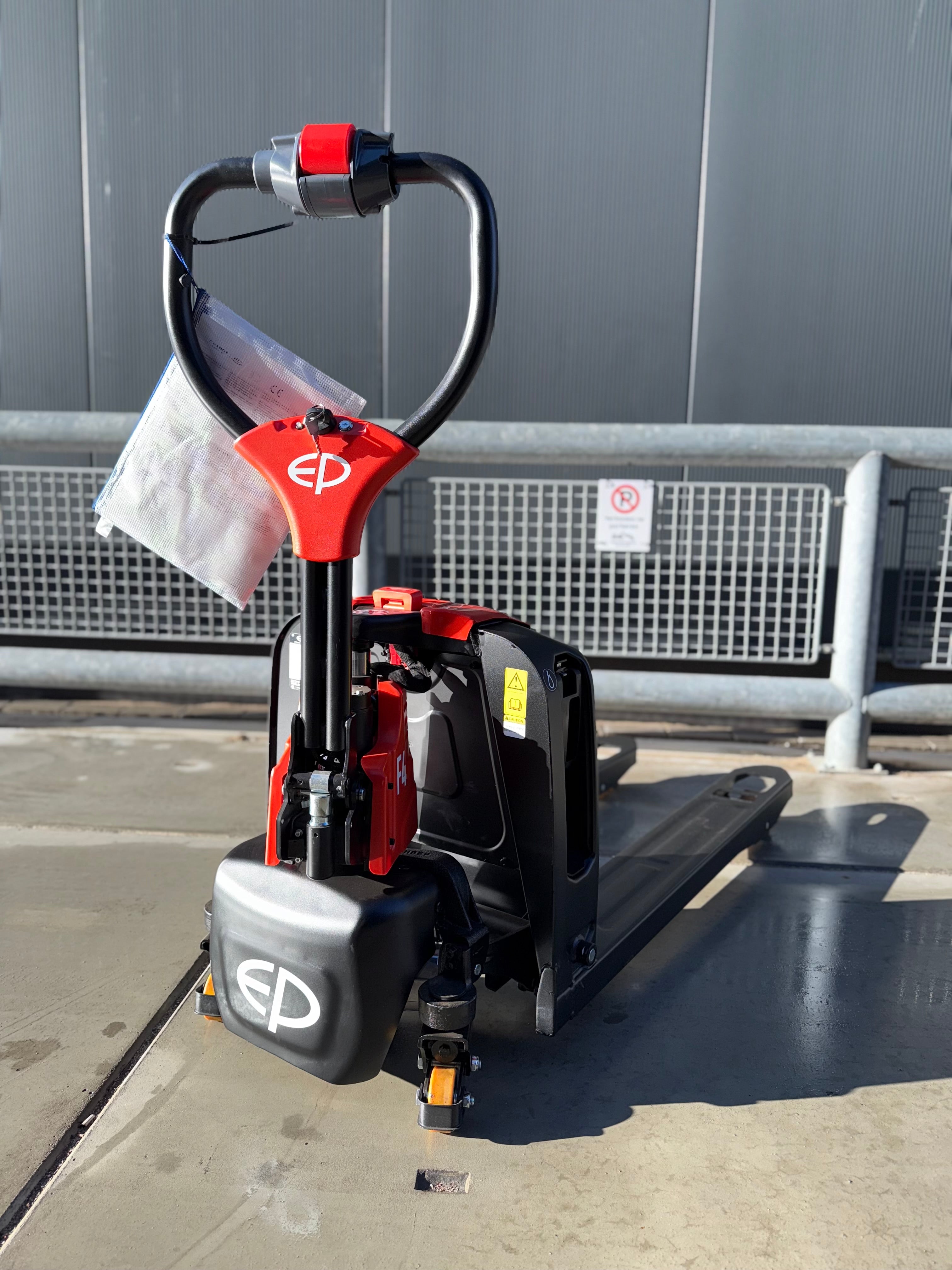 EP F4 elektrische palletwagen 1500Kg met Lithium-ion batterij - NIEUW