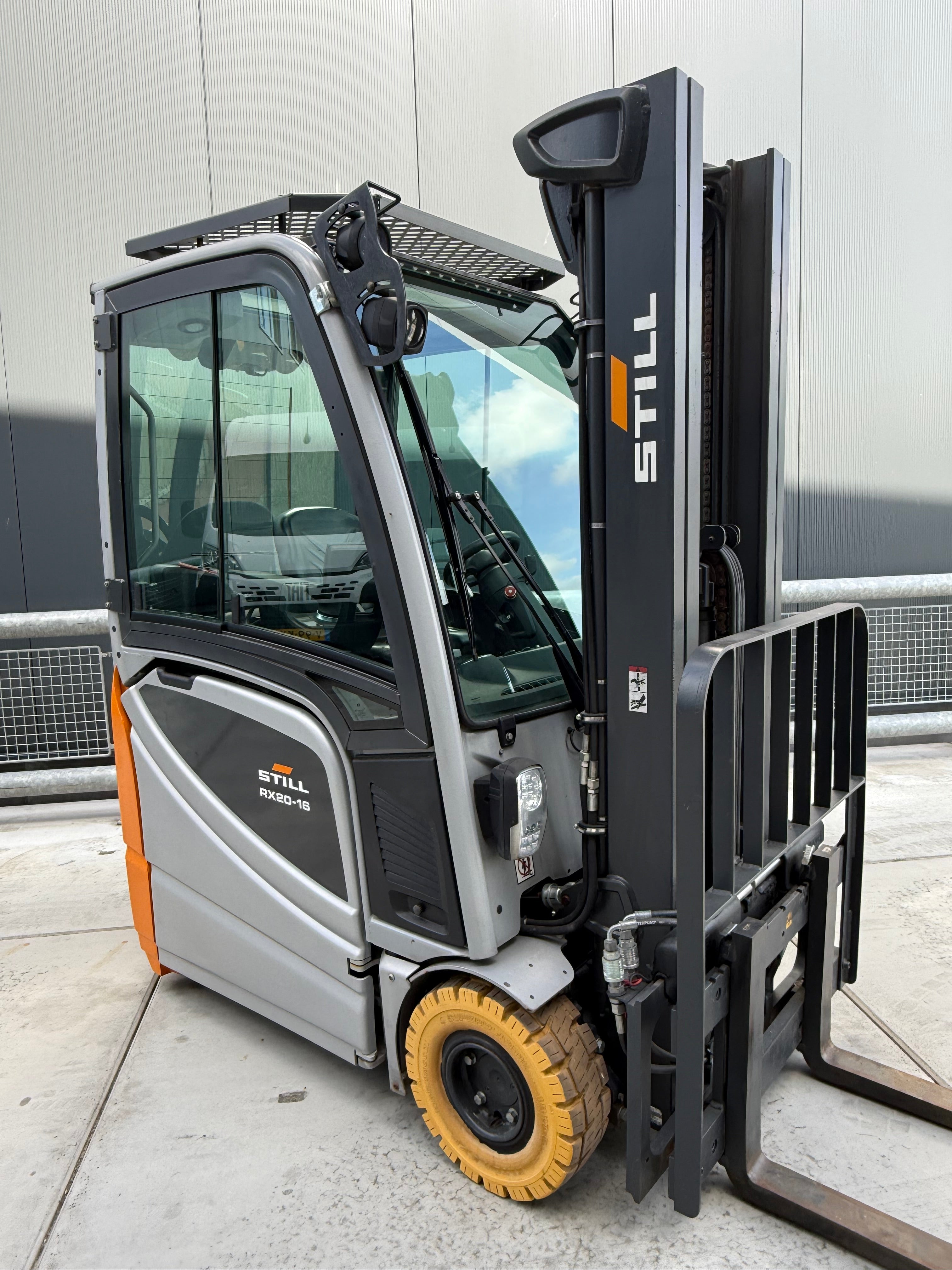 B00023 STILL RX20-16 1600KG TRIPLEX 4,80M + SHIFT 4300UUR BJ2018 + KABINE
