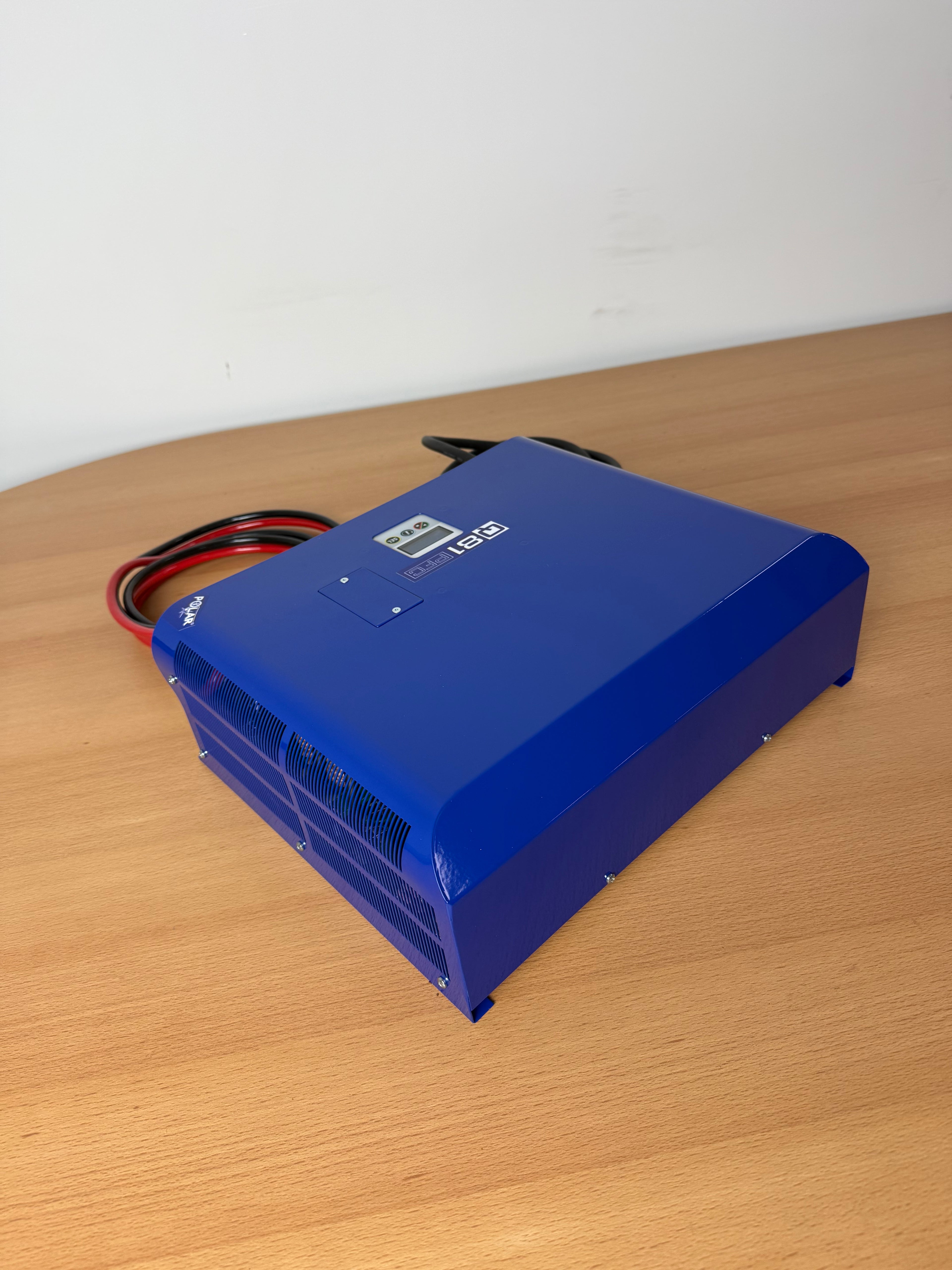 POLAR Q81PFC Serie 36-48V60A