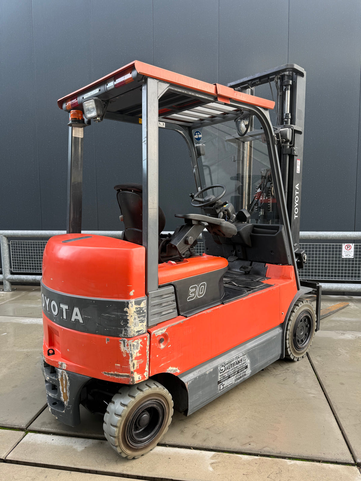 B00025 - TOYOTA 7FBMF30 3000KG DUPLEX4.20M 7800UUR BATT 90%