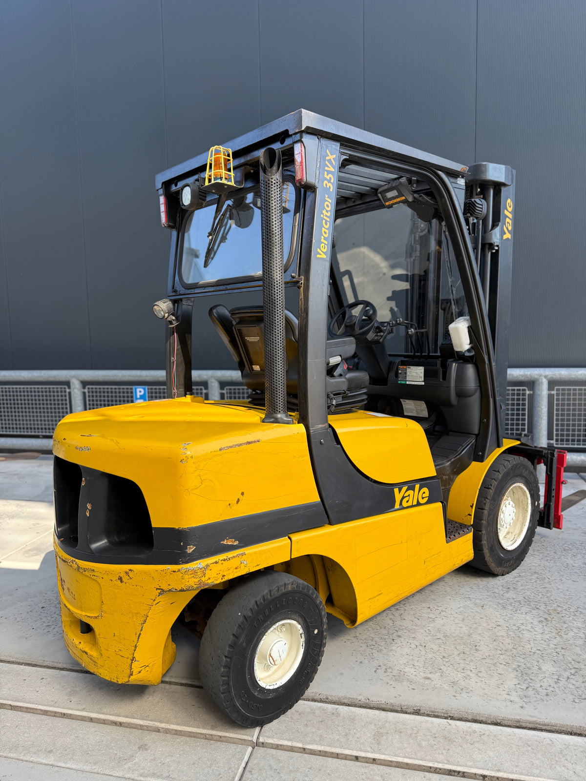 B00031 - YALE DIESEL 3500KG TRIPLEX 4,90M BJ2015 4900UUR + KANTELAAR