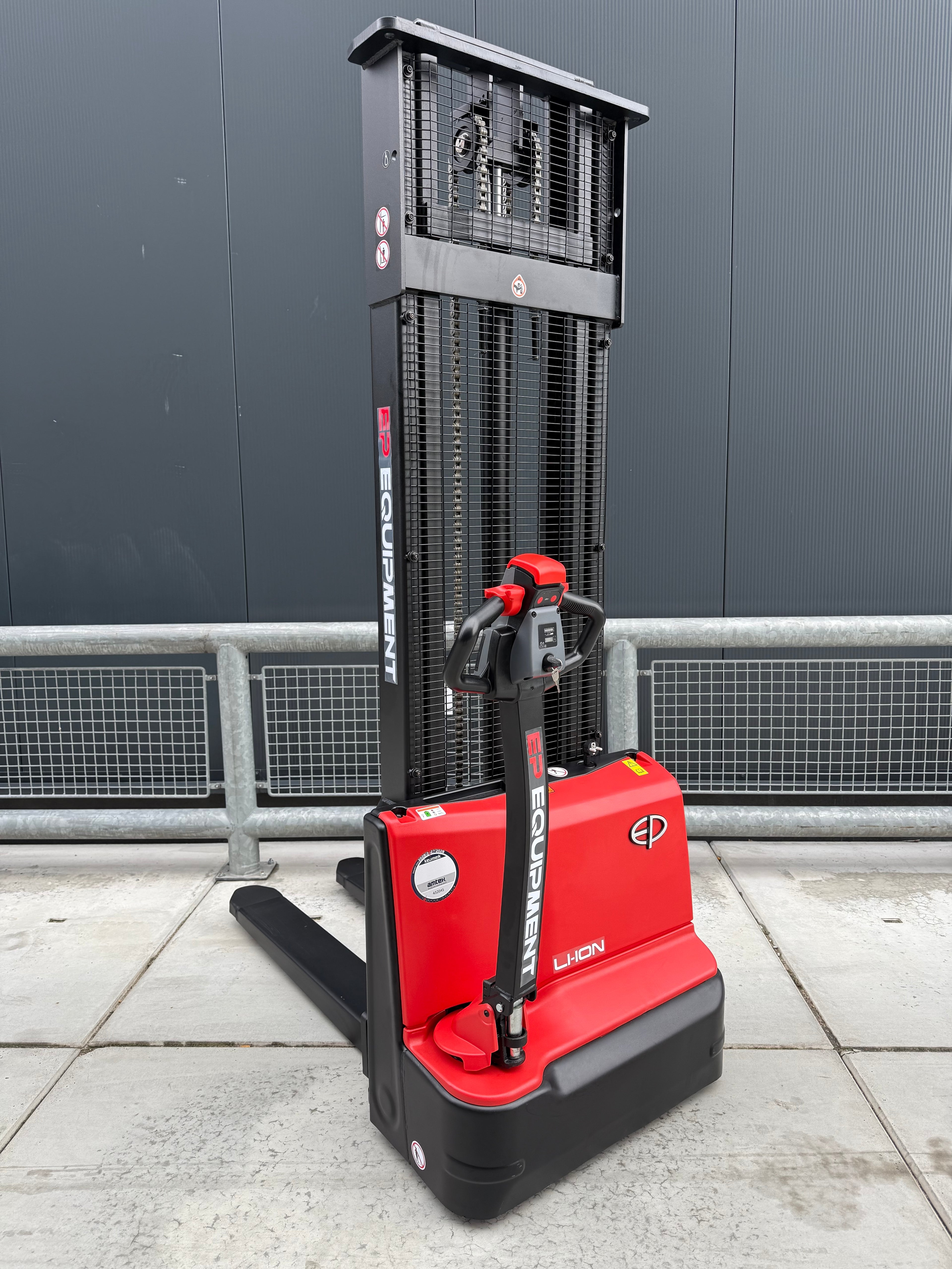 EP DS3 ELEKTRISCHE STAPELAAR 1500KG 2,70M T/M 4,15M NIEUW