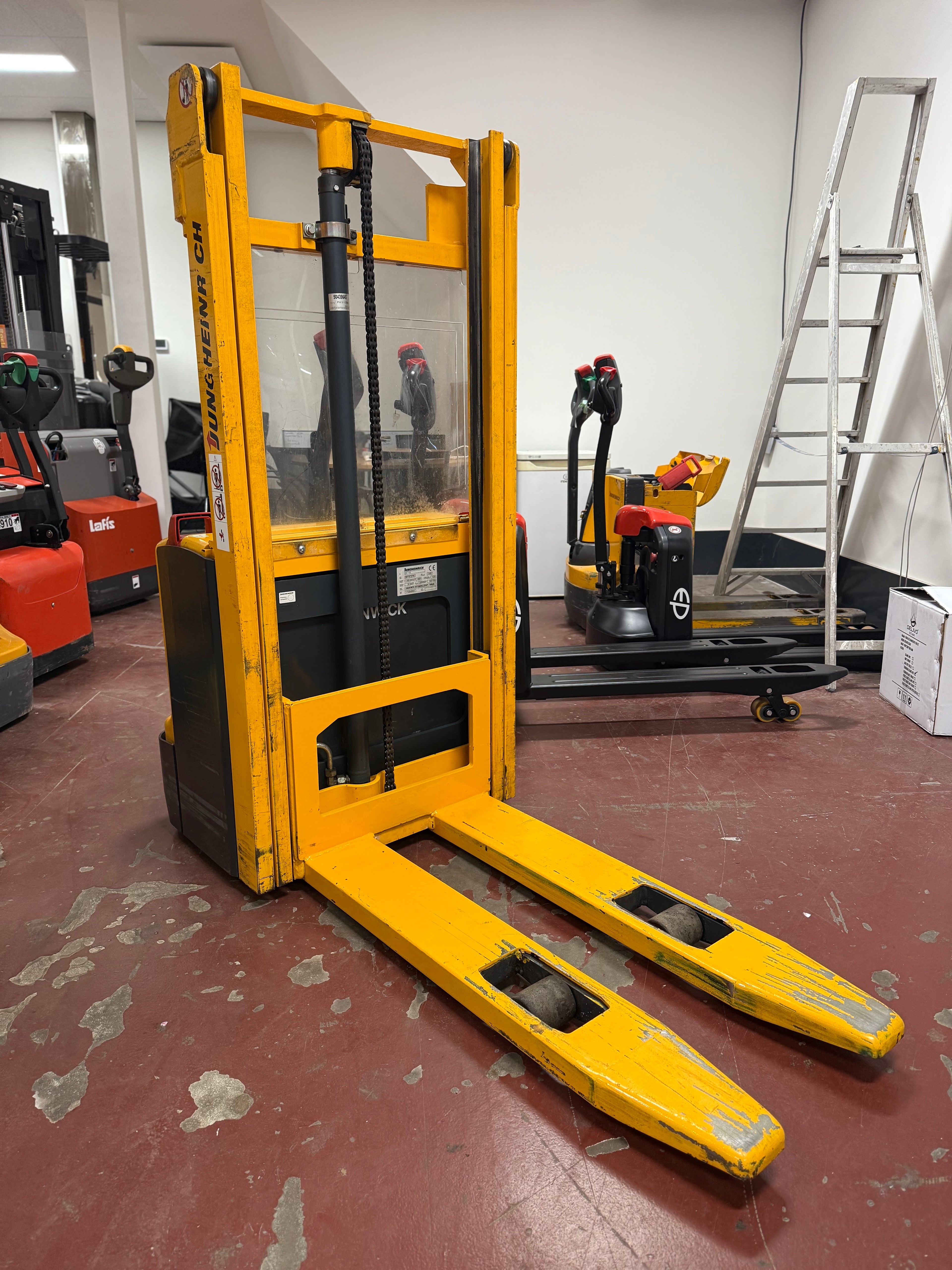 S00013 - JUNGHEINRICH EJC110 1000KG DUPLO 2,90M GOEDE BATTERIJ