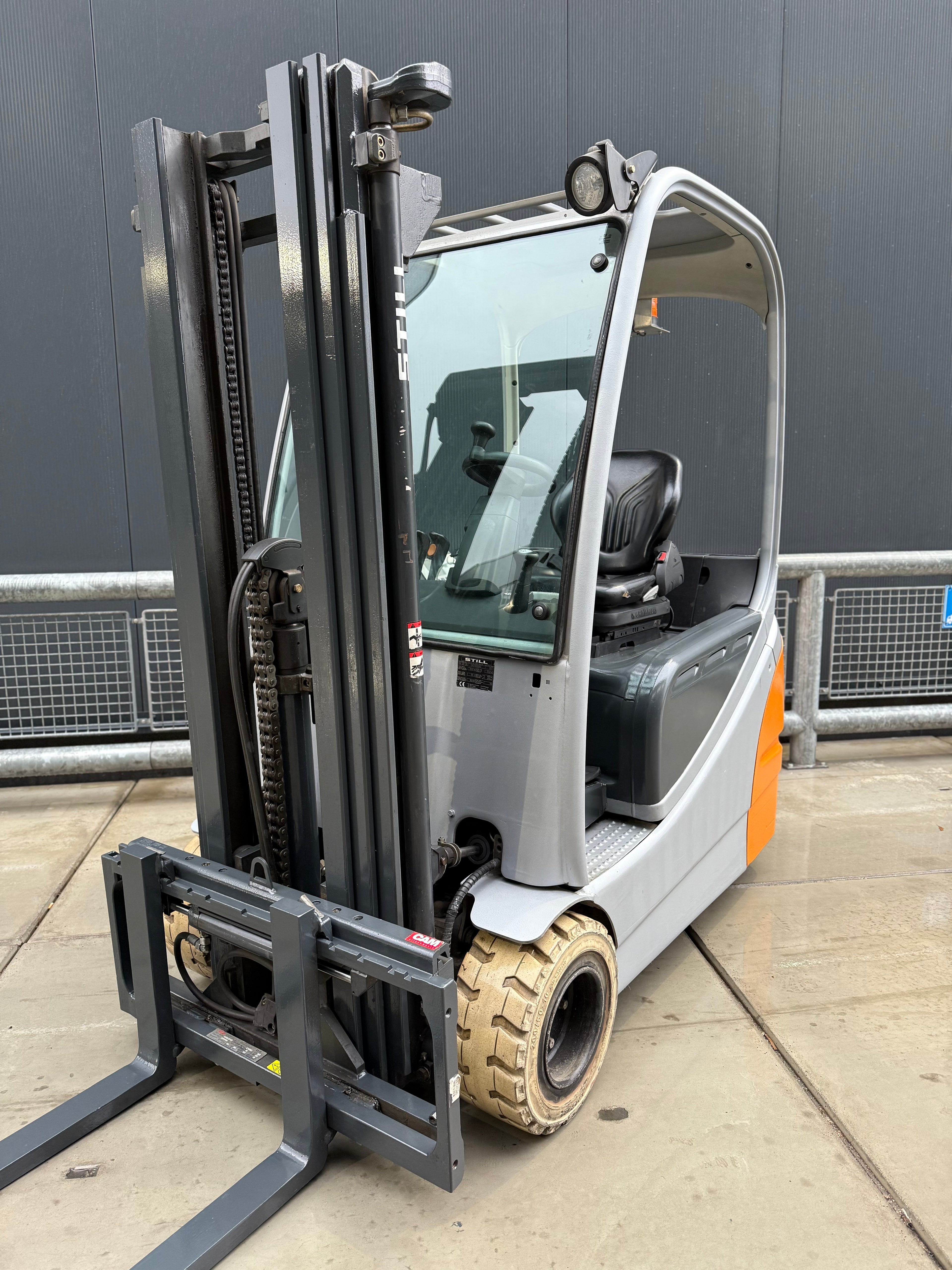 B00016 STILL RX20-20 2000KG TRIPLEX 4,50M 8000UUR BATTERIJ 2024