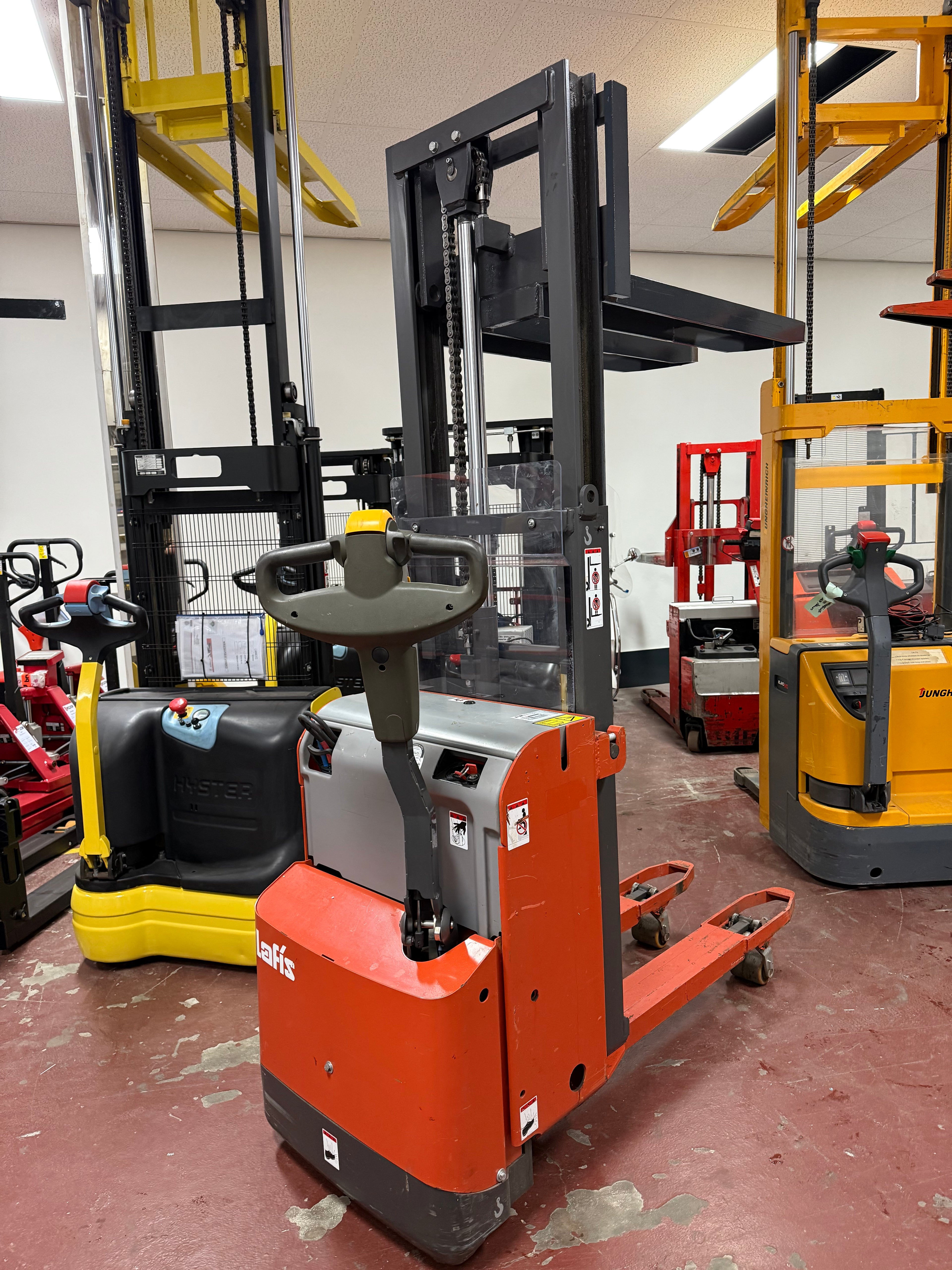 S00014 - LAFIS STAPELAAR BJ 2016 54UUR DUPLO 1,90M GOEDE BATTERIJ