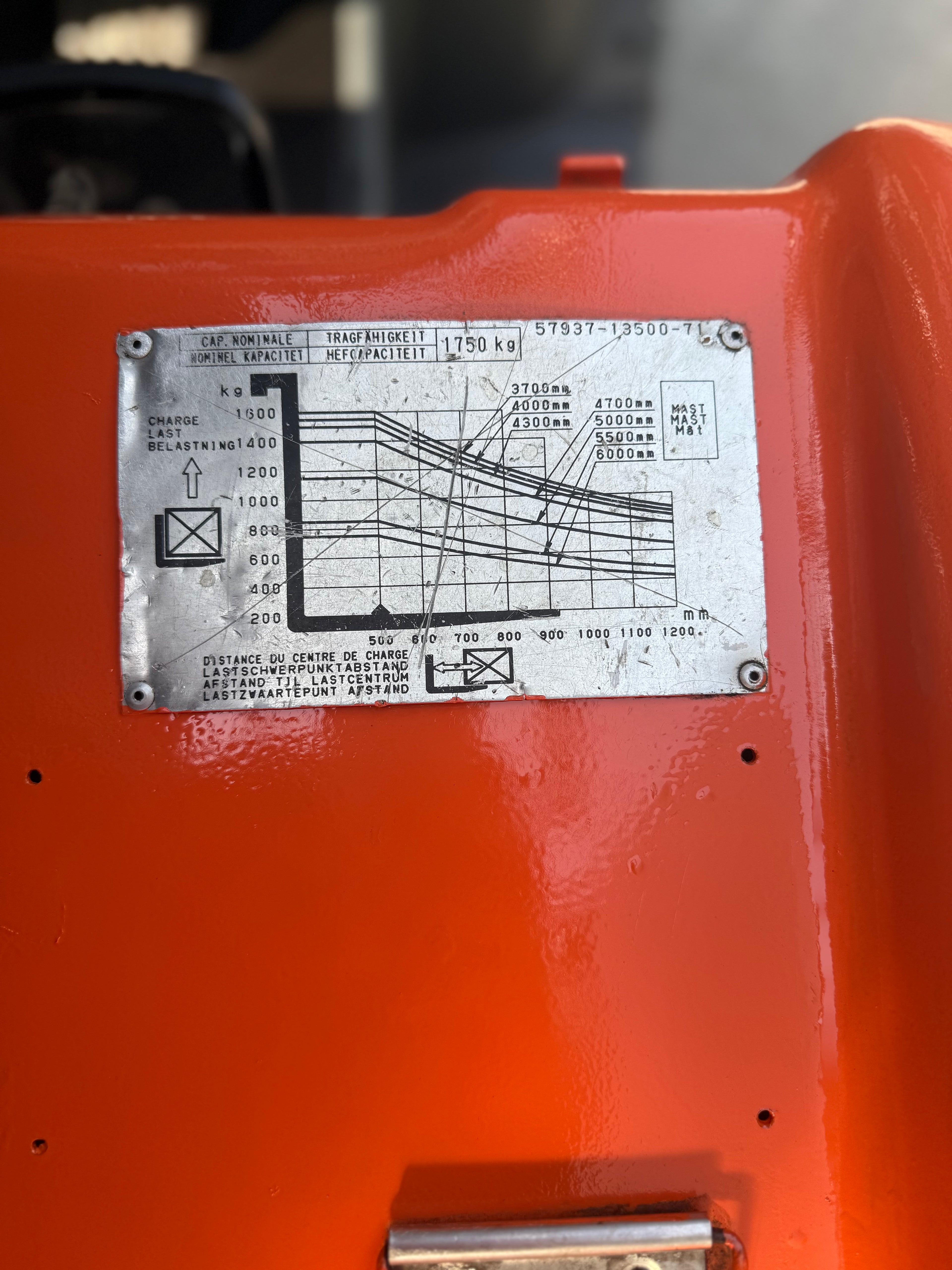 B00013 - TOYOTA 6FB18 1800KG 7000UUR TRIPLEX 6.0M HEFTRUCK