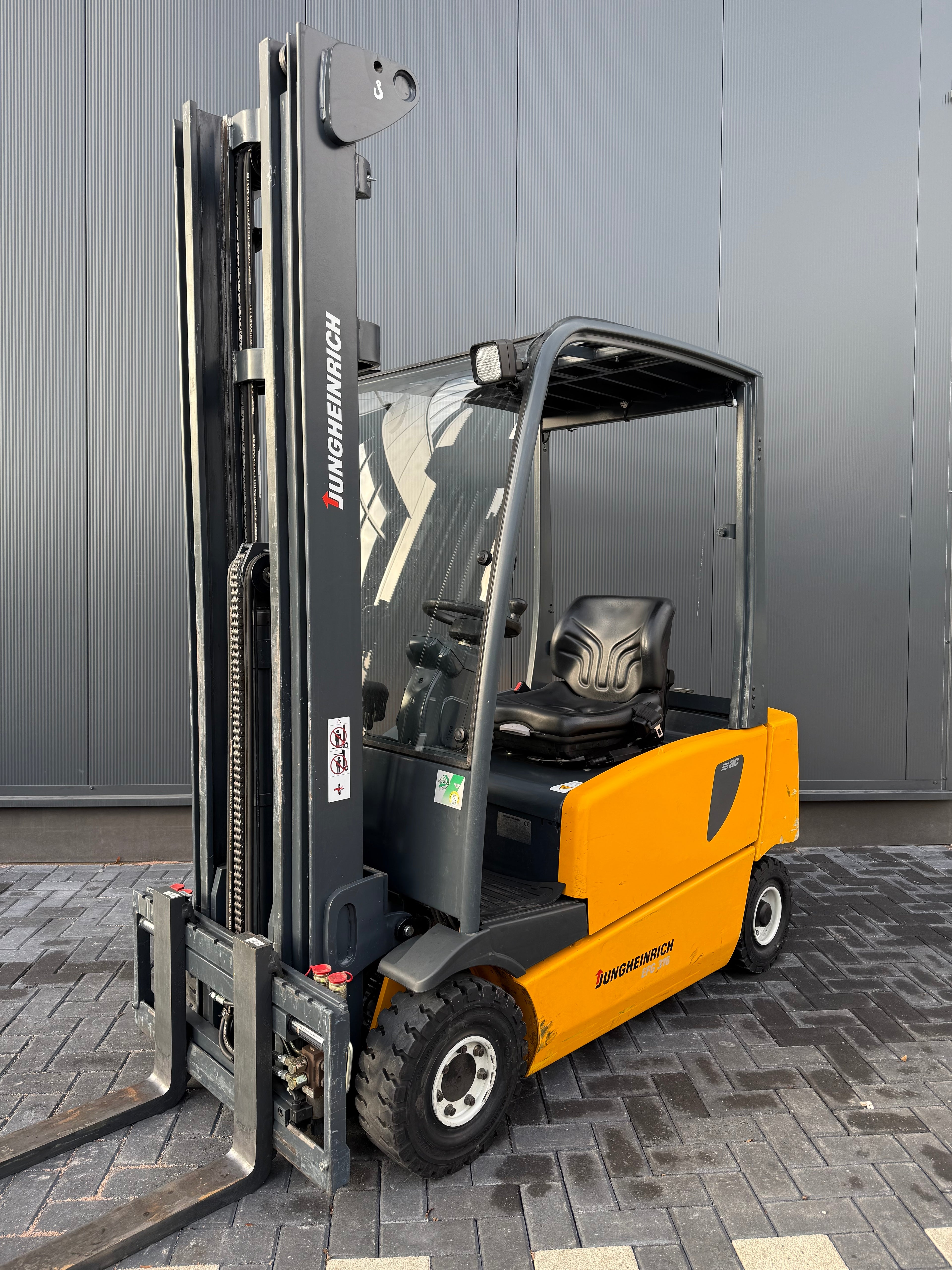 B00010 - JUNGHEINRICH EFG TRIPLEX 6.0M 1000UUR BJ. 2007 + SIDE SHIFT HEFTRUCK