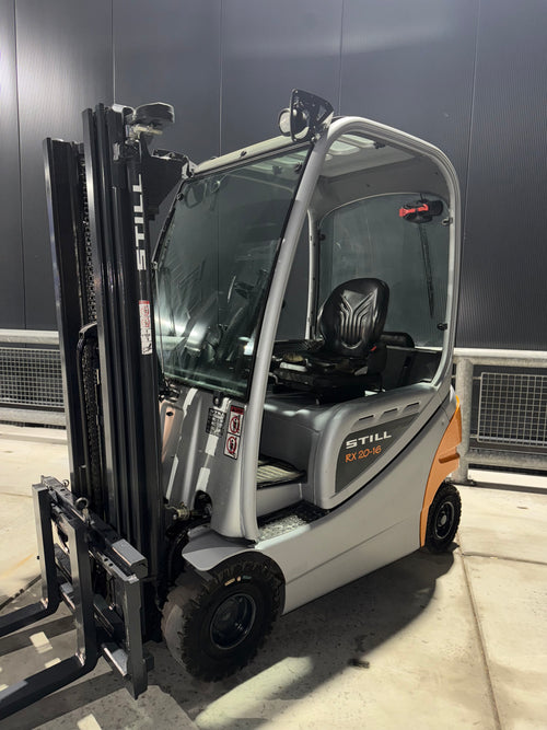 B00008 - STILL RX20-16P 1600KG TRIPLEX 4.30M BJ2017 NETTE MACHINE