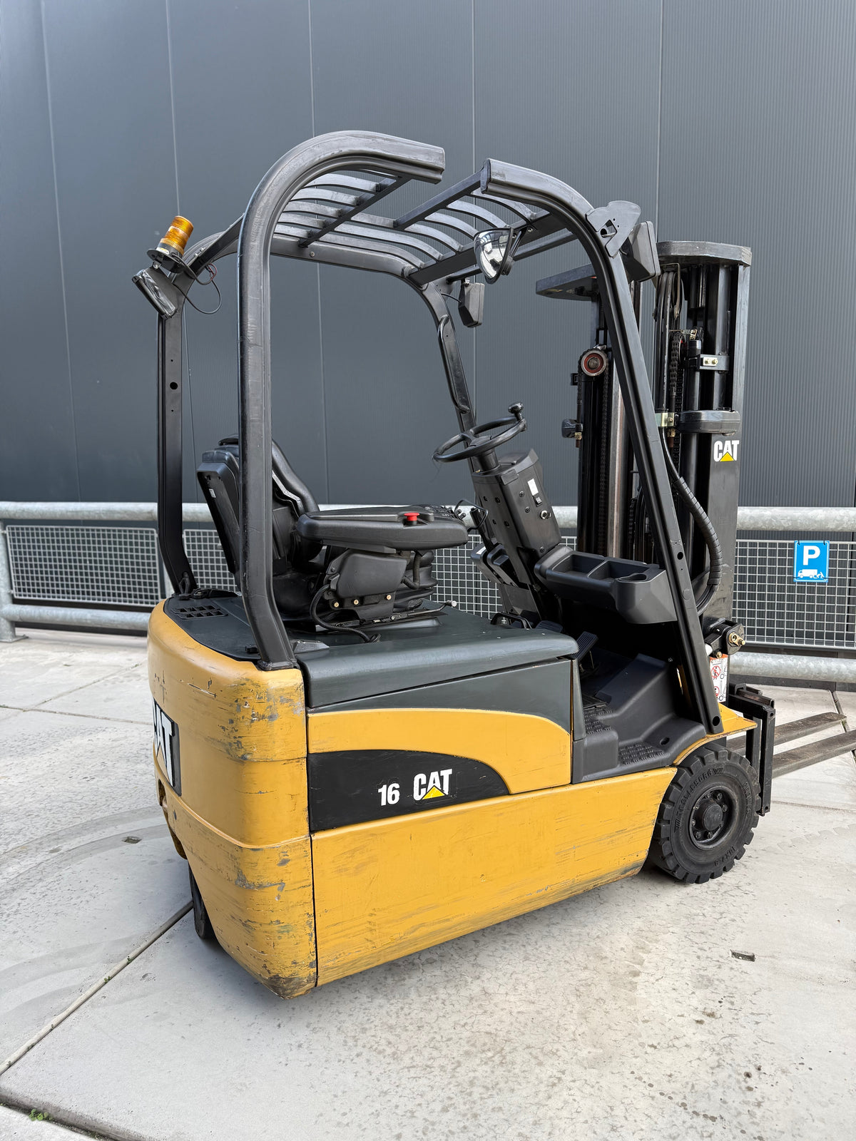 B00027 - CATERPILLAR EP15NT 1500KG TRIPLEX 4,30M 4900UUR NETTE TRUCK
