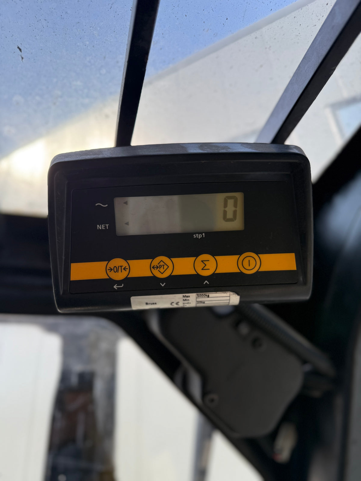 B00031 - YALE DIESEL 3500KG TRIPLEX 4,90M BJ2015 4900UUR + KANTELAAR