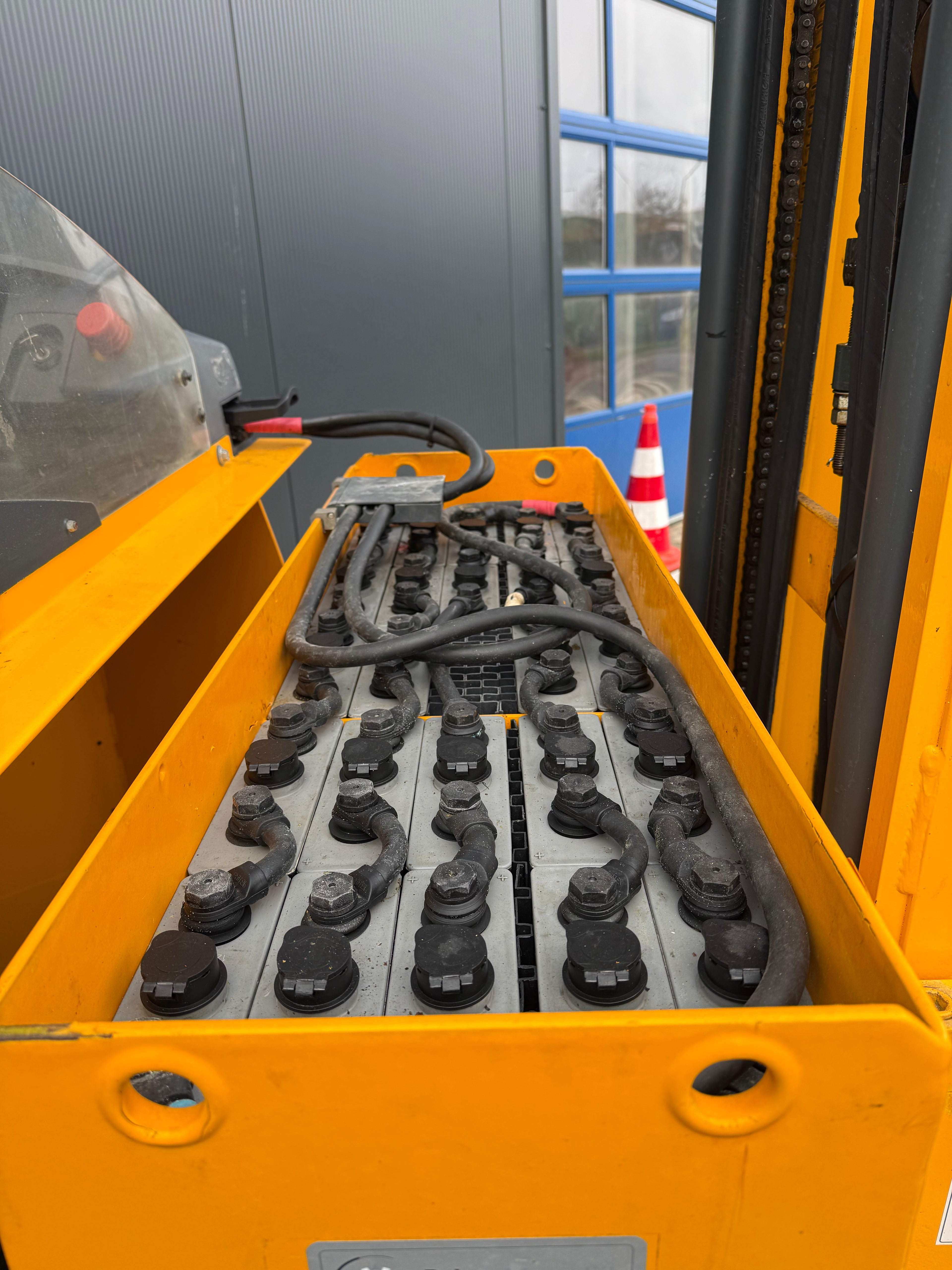 R00001 - JUNGHEINRICH BJ2007 TRIPLEX 6.5M 2500UUR  REACHTRUCK