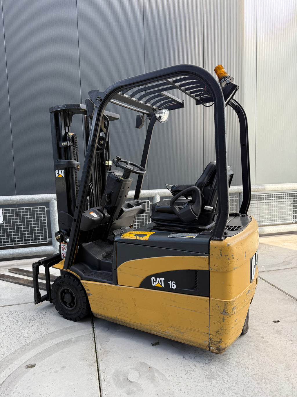 B00027 - CATERPILLAR EP15NT 1500KG TRIPLEX 4,30M 4900UUR NETTE TRUCK