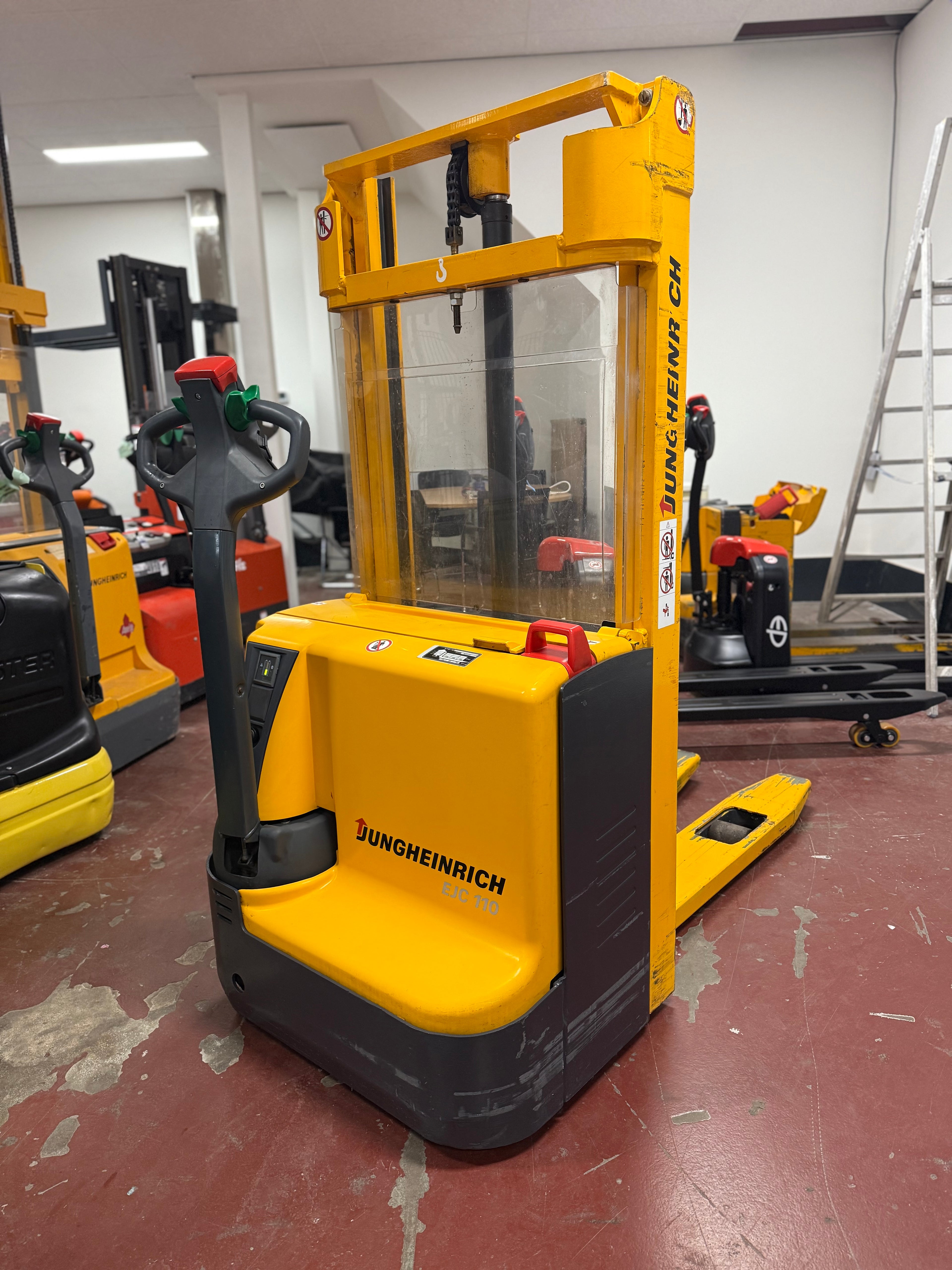 S00013 - JUNGHEINRICH EJC110 1000KG DUPLO 2,90M GOEDE BATTERIJ