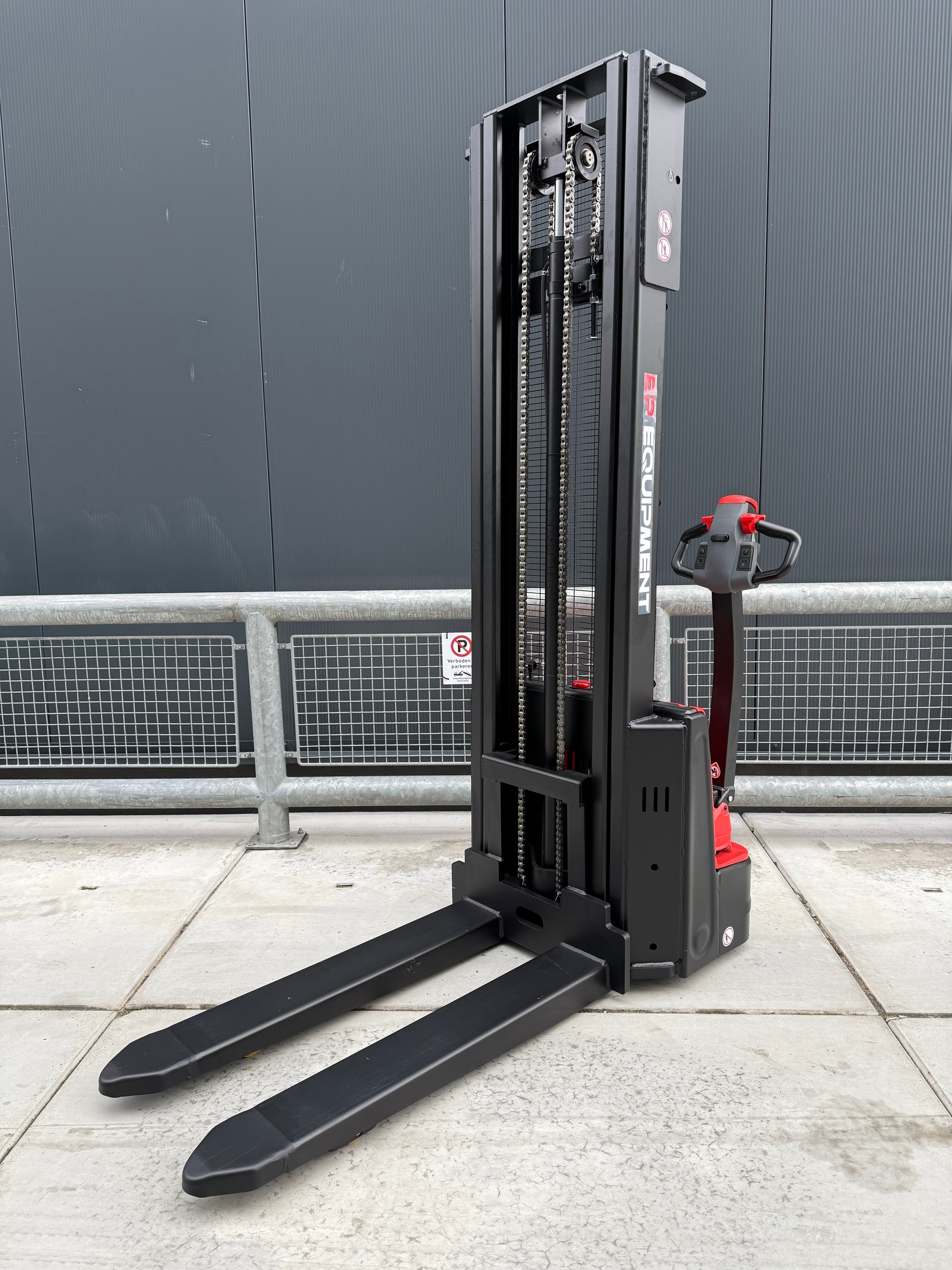 EP DS3 ELEKTRISCHE STAPELAAR 1500KG 2,70M T/M 4,15M NIEUW