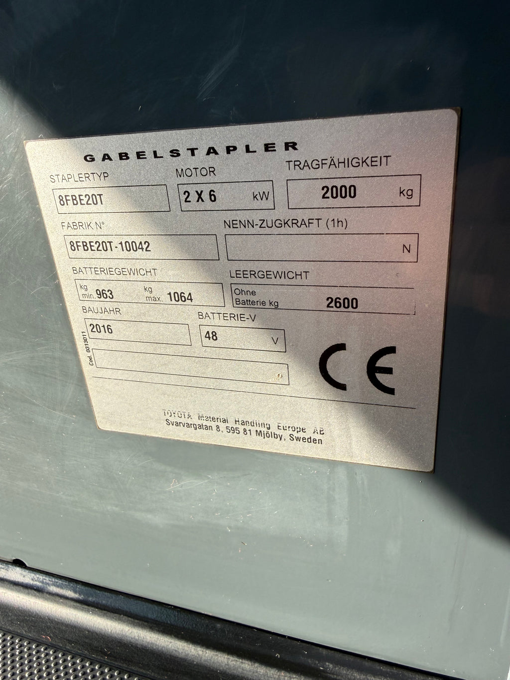 B00029 - TOYOTA 8FBE20T 2000KG TRIPLEX 5,5M BJ2016 7200UUR TOP BATT