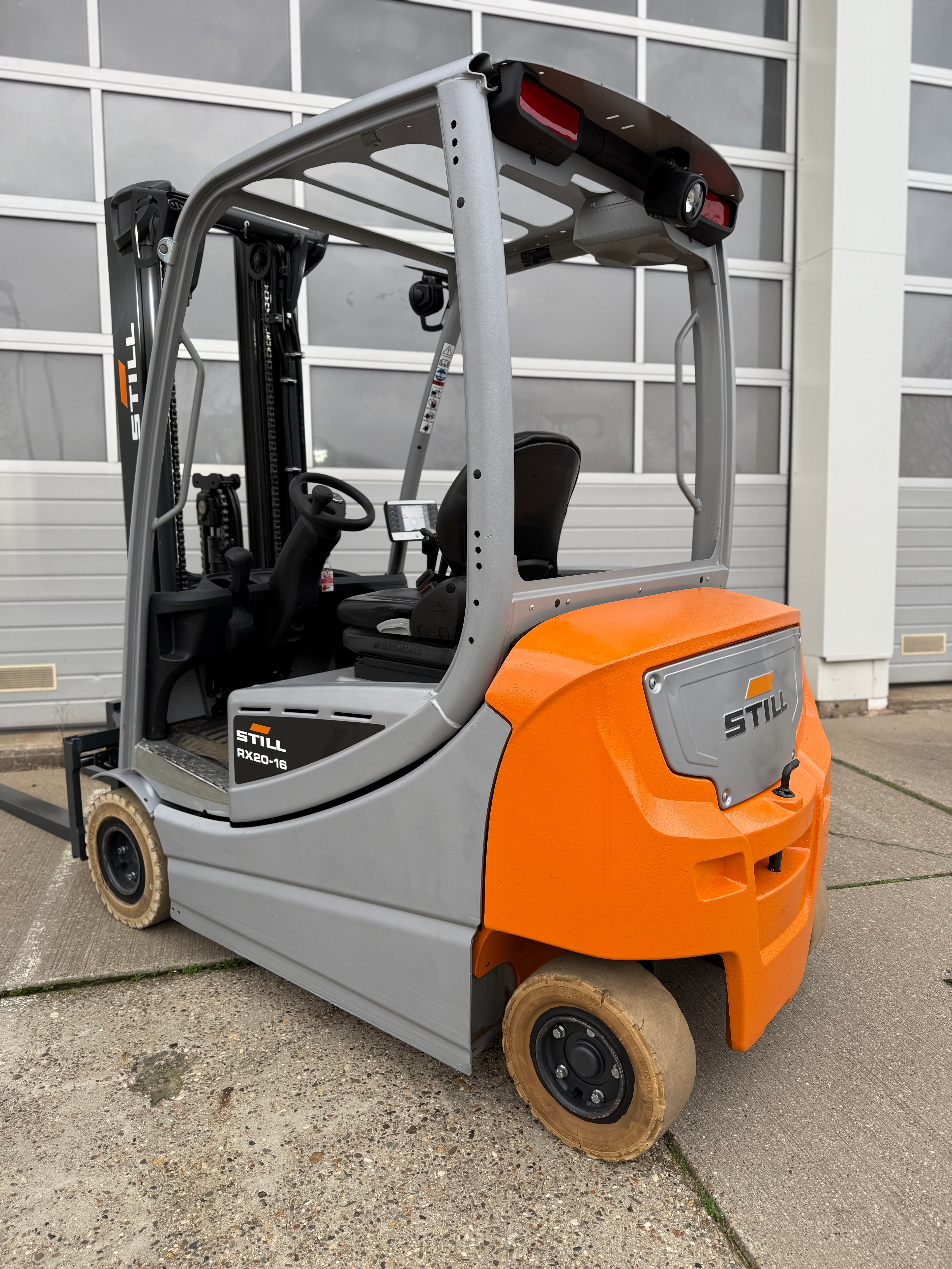 B00014 - STILL RX20-16PL 1600KG BJ.2018 3100UUR TRIPLEX 4,90M HEFTRUCK