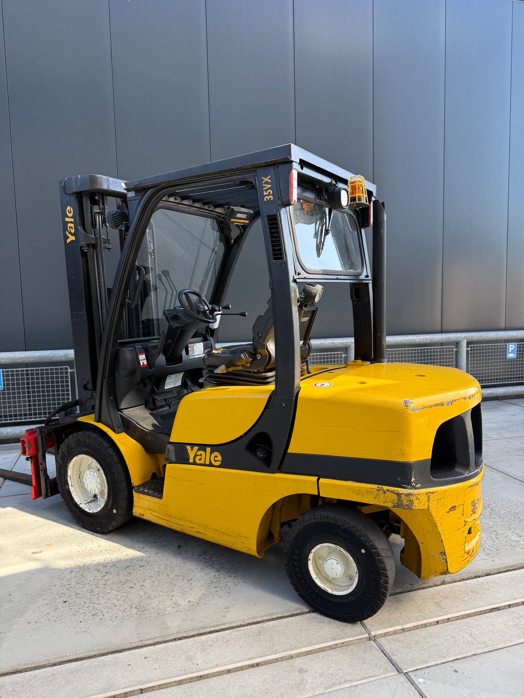 B00031 - YALE DIESEL 3500KG TRIPLEX 4,90M BJ2015 4900UUR + KANTELAAR