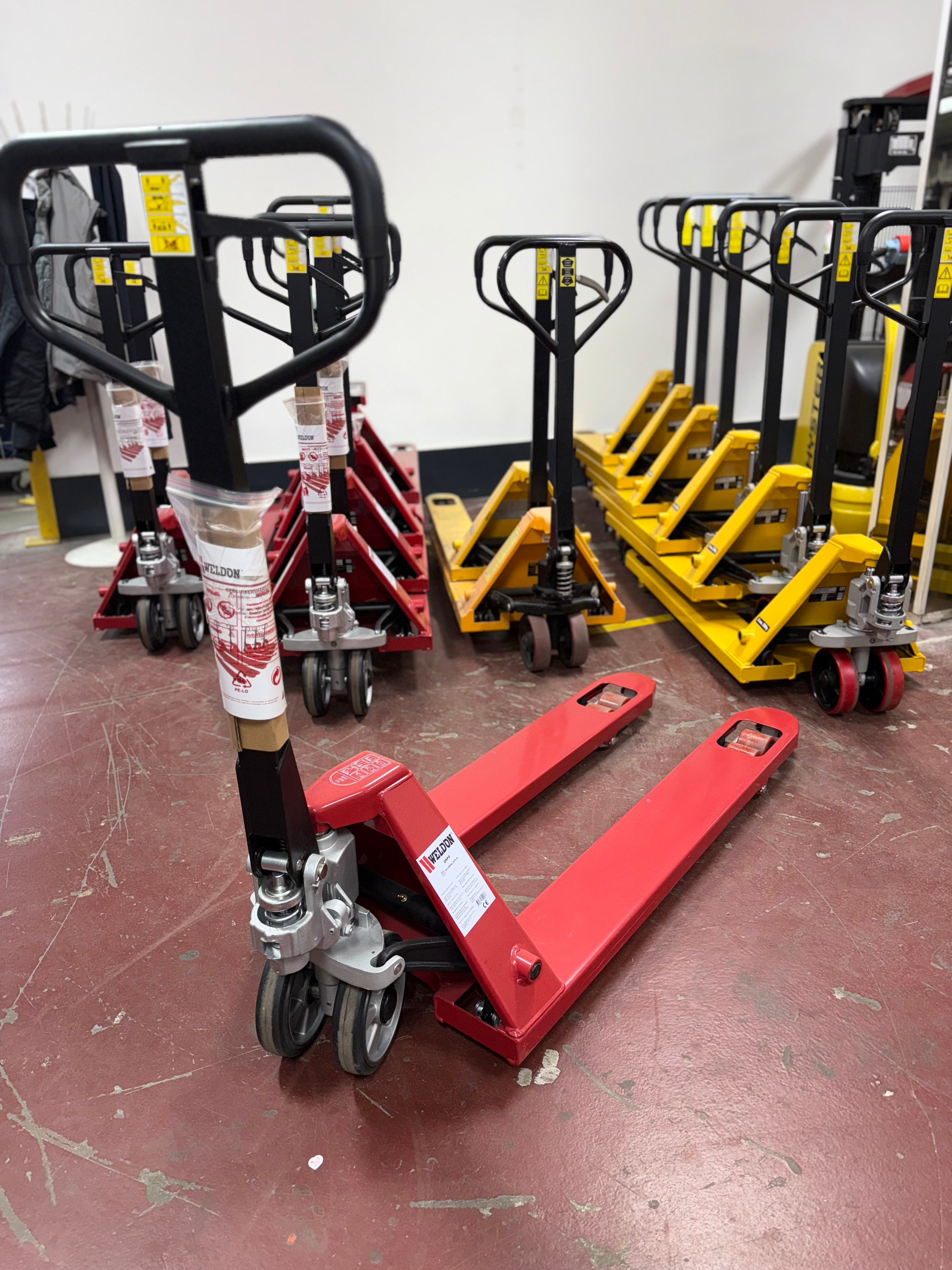 WELDON PALLETWAGEN 2500KG 540x1150MM UIT VOORRAAD