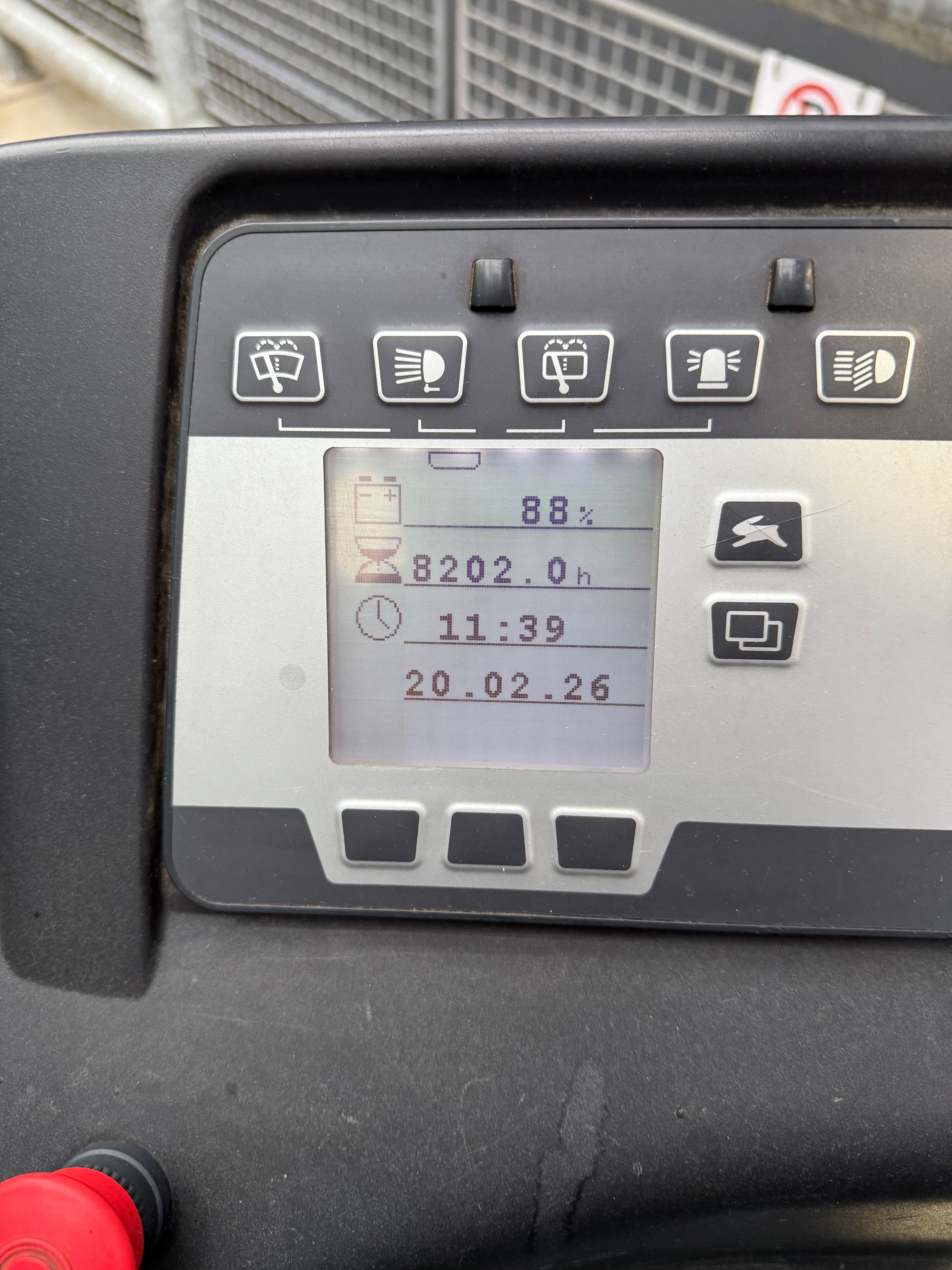 B00016 STILL RX20-20 2000KG TRIPLEX 4,50M 8000UUR BATTERIJ 2024