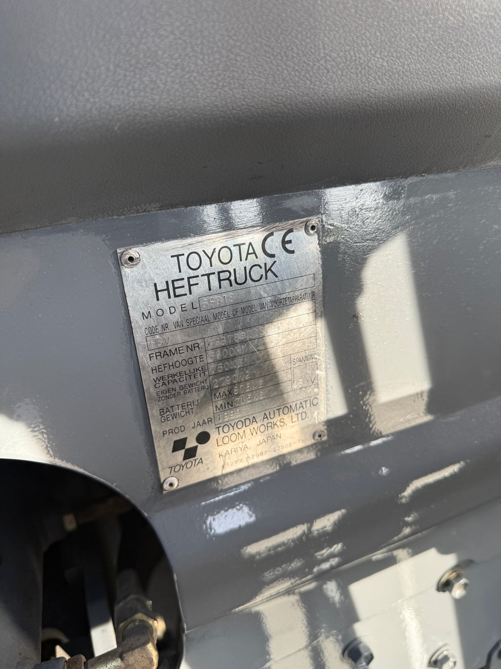 B00013 - TOYOTA 6FB18 1800KG 7000UUR TRIPLEX 6.0M HEFTRUCK