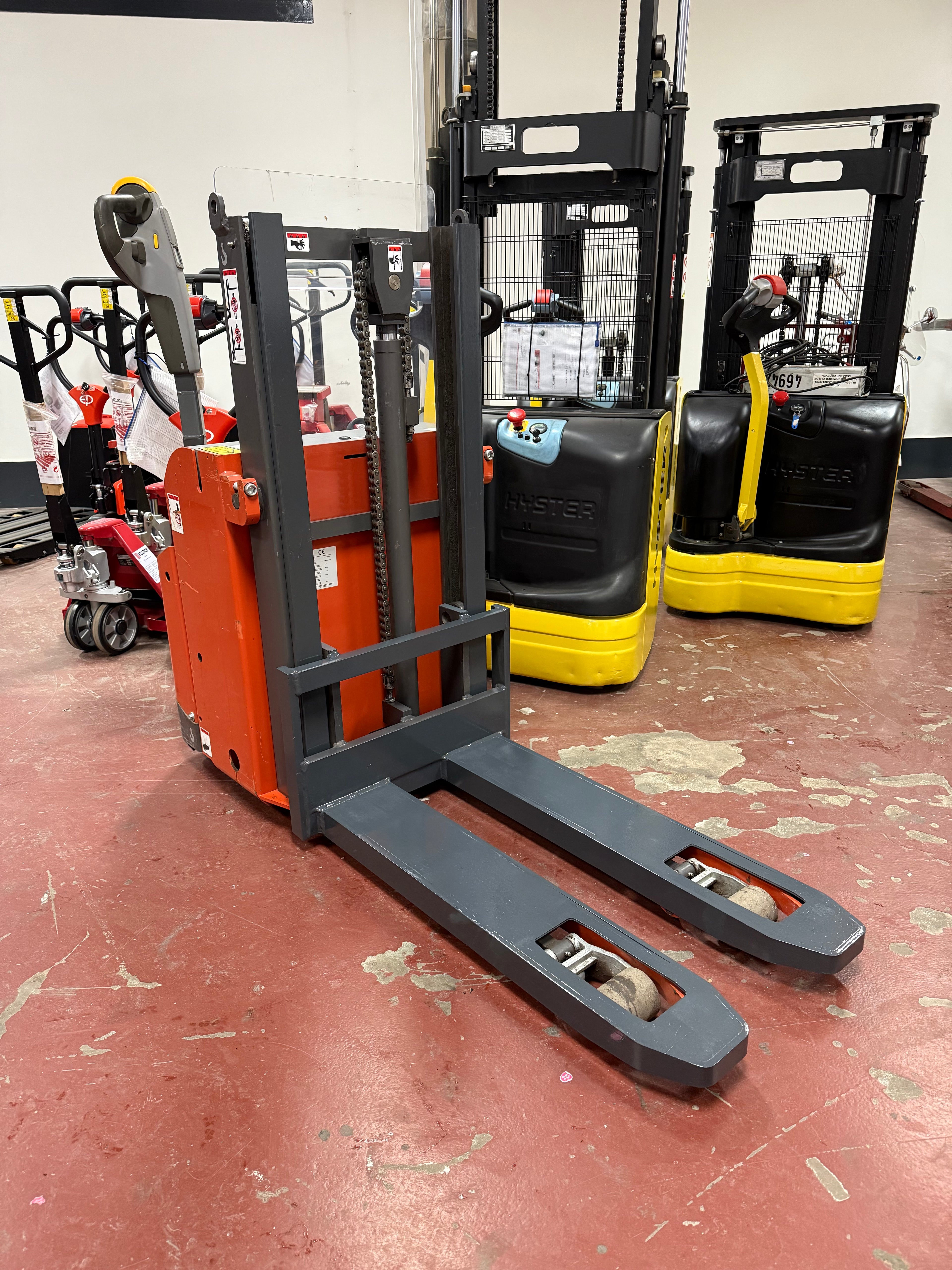 S00014 - LAFIS STAPELAAR BJ 2016 54UUR DUPLO 1,90M GOEDE BATTERIJ