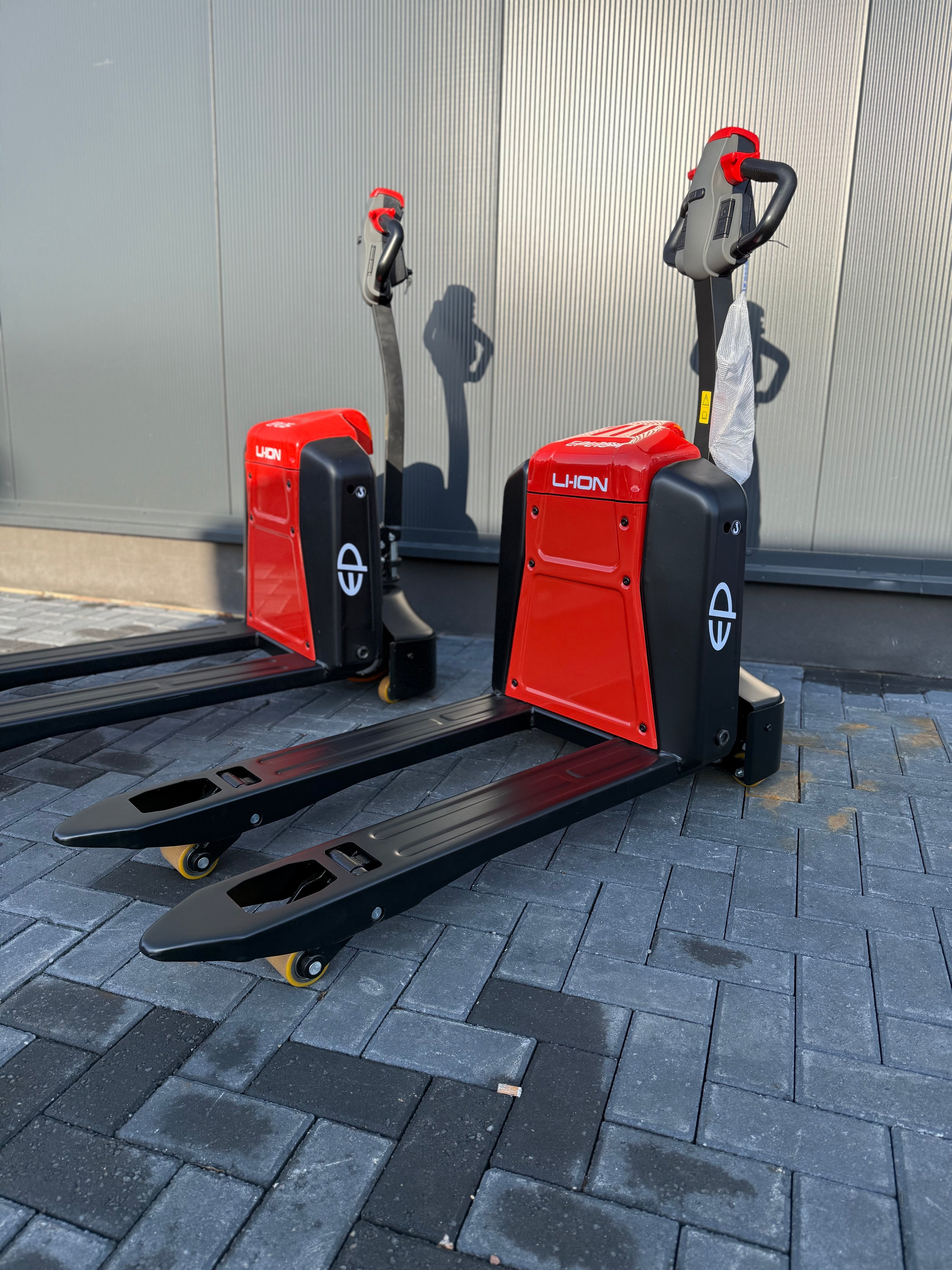 EP EPL154 Elektrische palletwagen 1500kg Compact met zwenkwielen - Nieuw