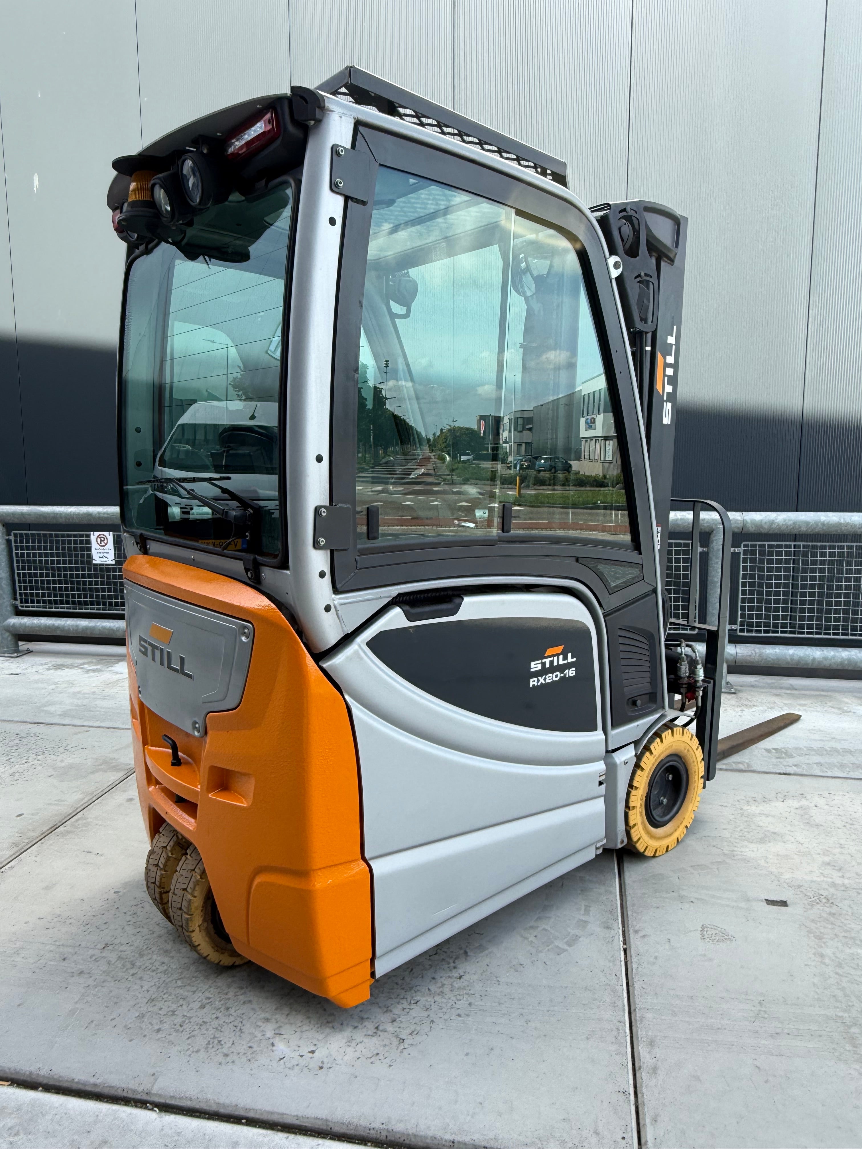 B00023 STILL RX20-16 1600KG TRIPLEX 4,80M + SHIFT 4300UUR BJ2018 + KABINE
