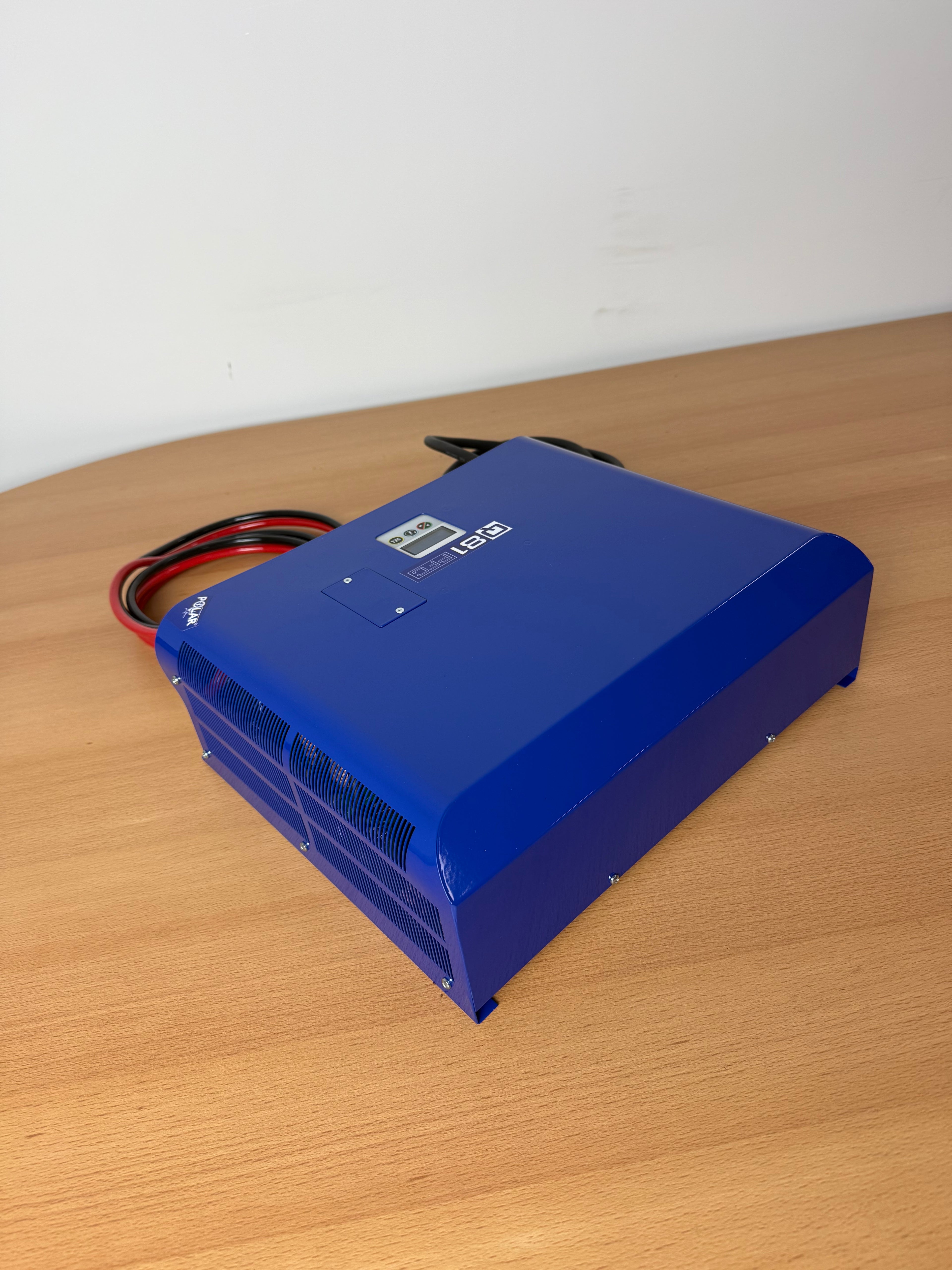 POLAR Q81PFC Serie 36-48V60A