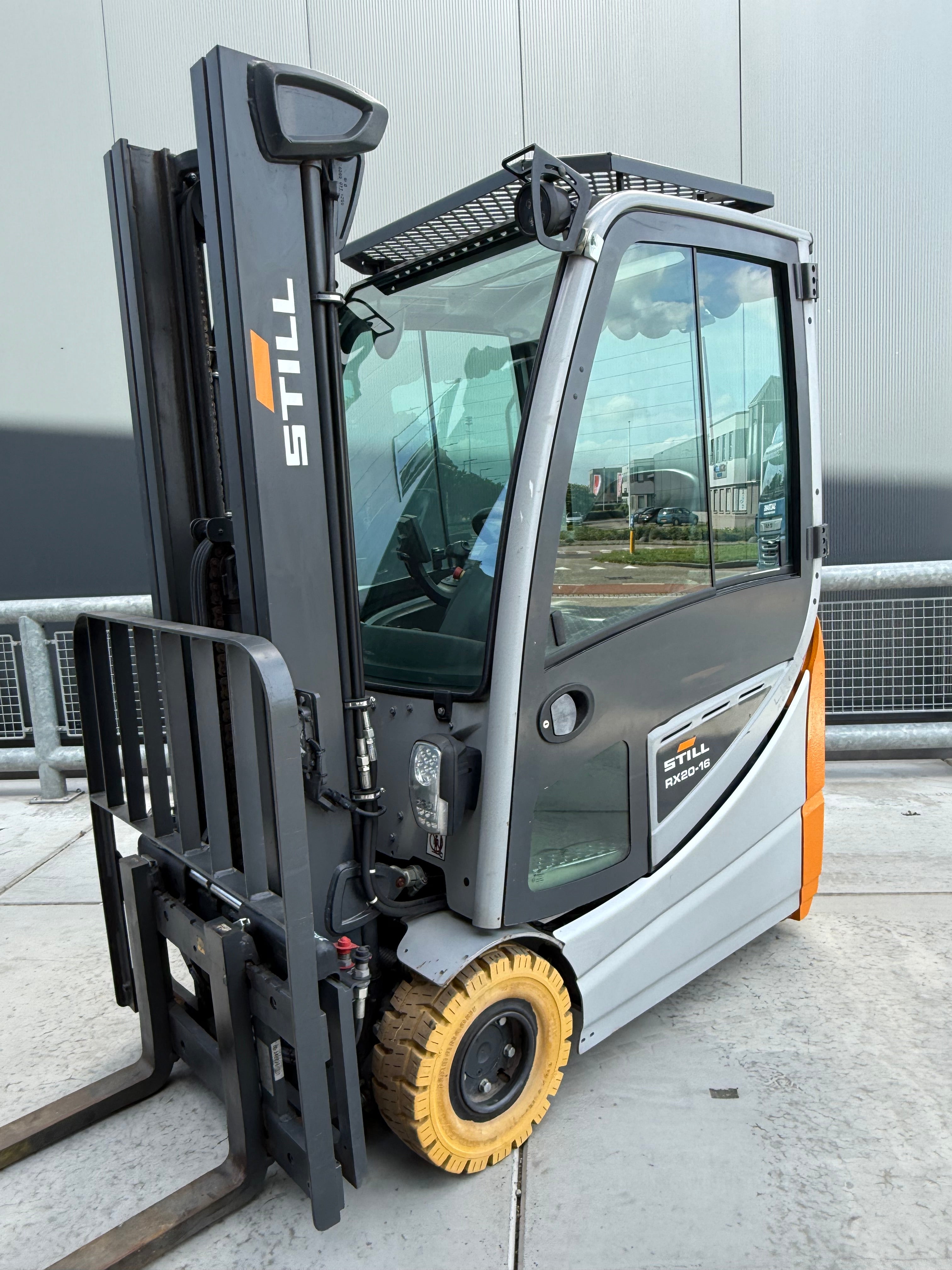 B00023 STILL RX20-16 1600KG TRIPLEX 4,80M + SHIFT 4300UUR BJ2018 + KABINE
