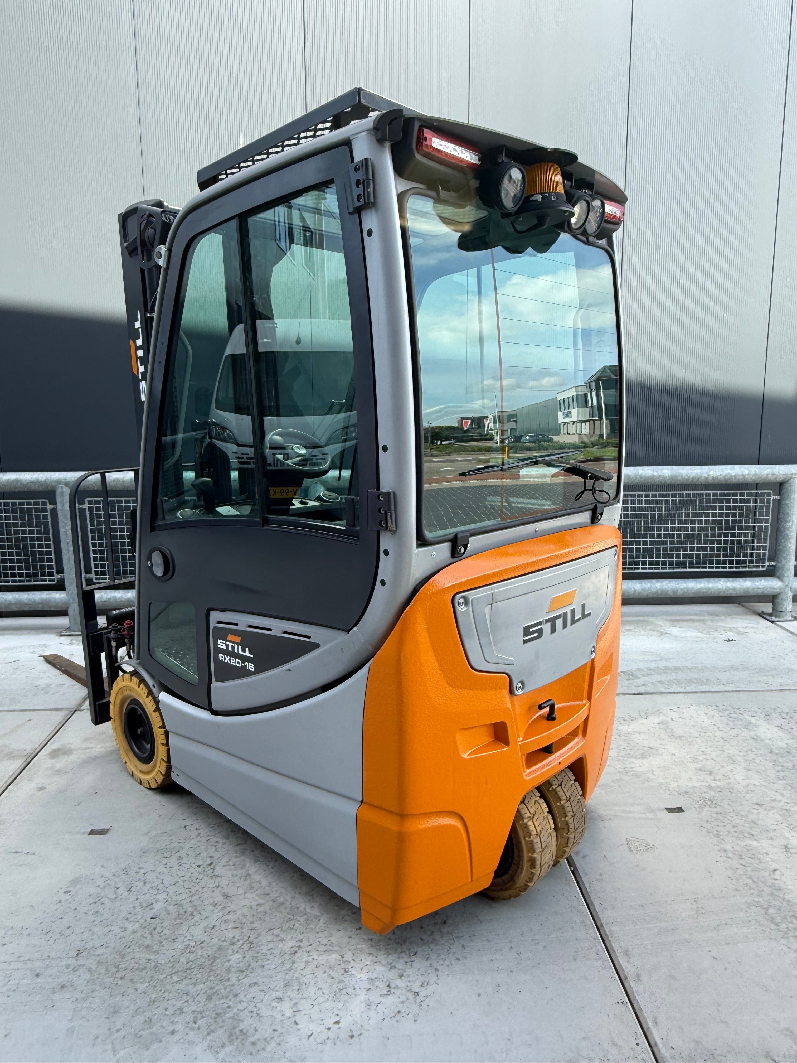 B00023 STILL RX20-16 1600KG TRIPLEX 4,80M + SHIFT 4300UUR BJ2018 + KABINE