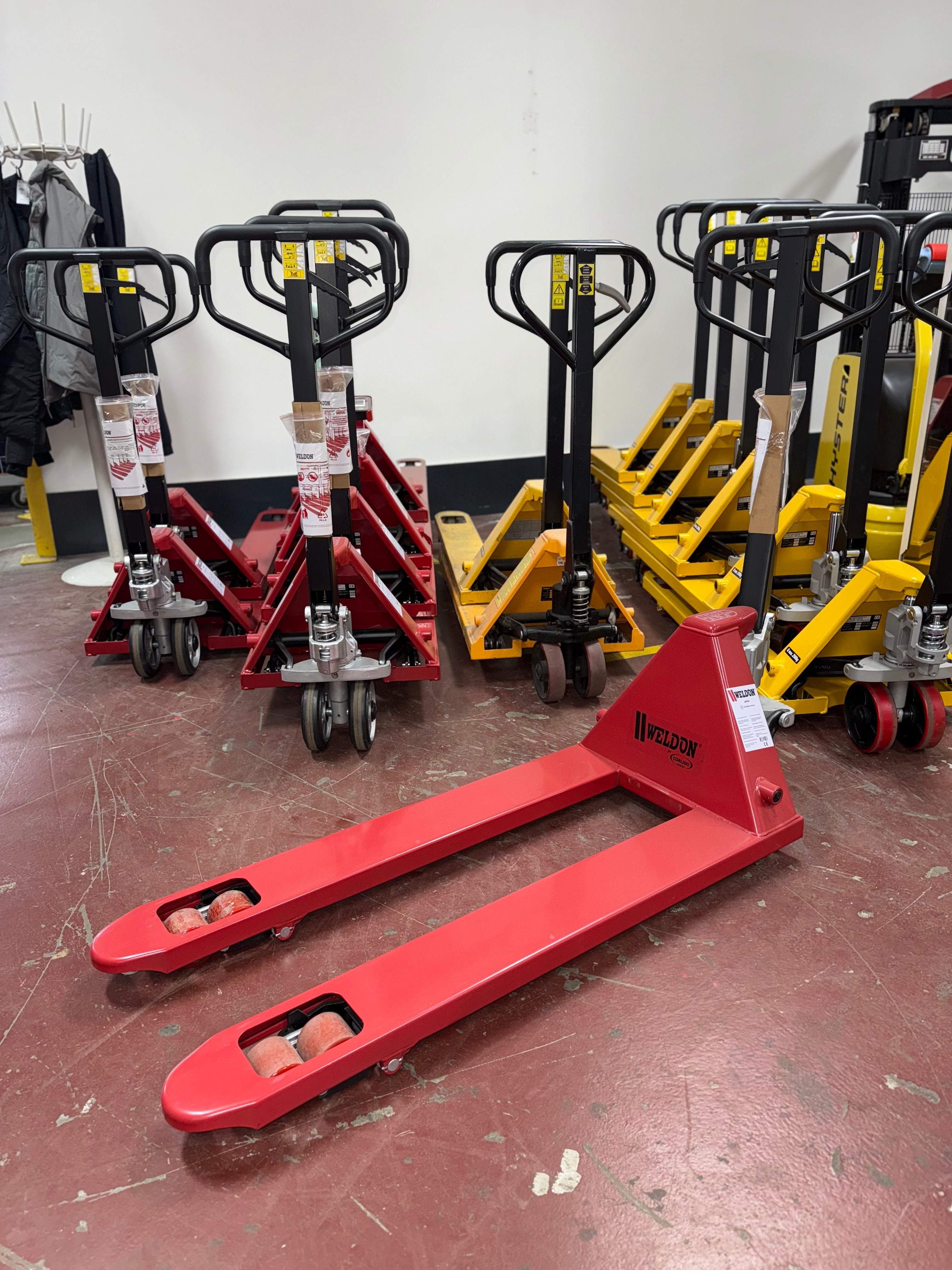 WELDON PALLETWAGEN 2500KG 540x1150MM UIT VOORRAAD