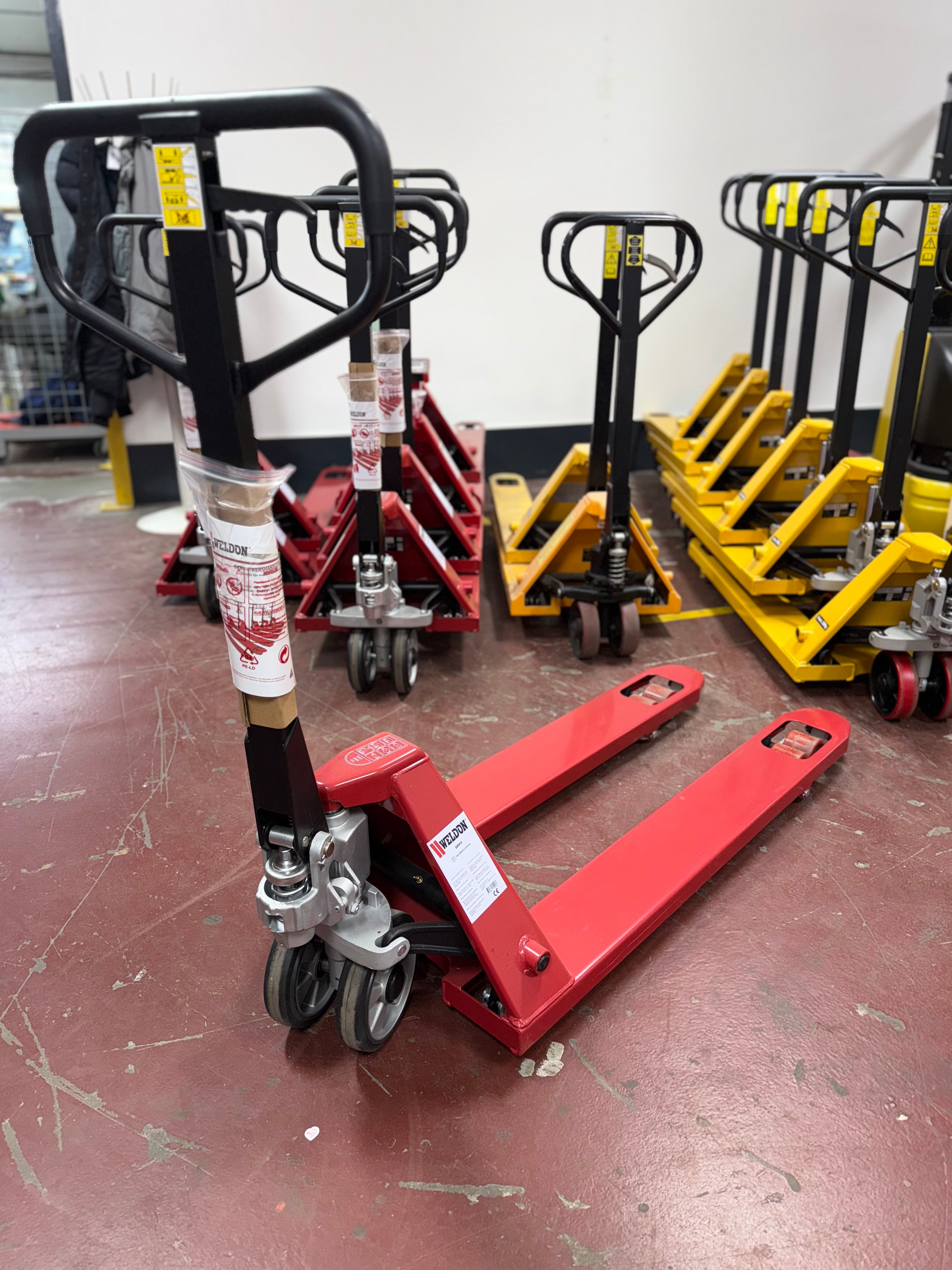 WELDON PALLETWAGEN 2500KG 540x1150MM UIT VOORRAAD