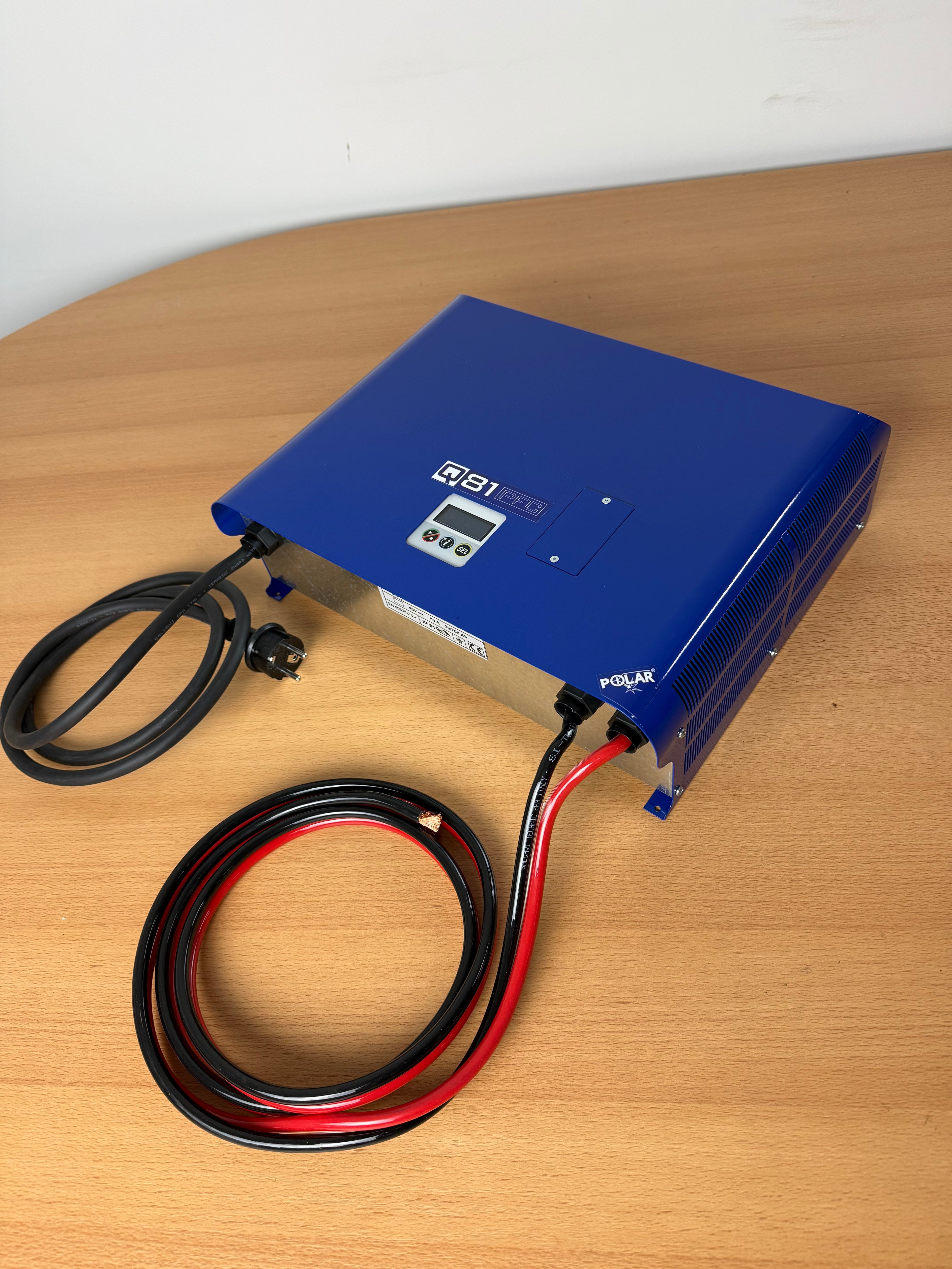 POLAR Q81PFC Serie 36-48V60A