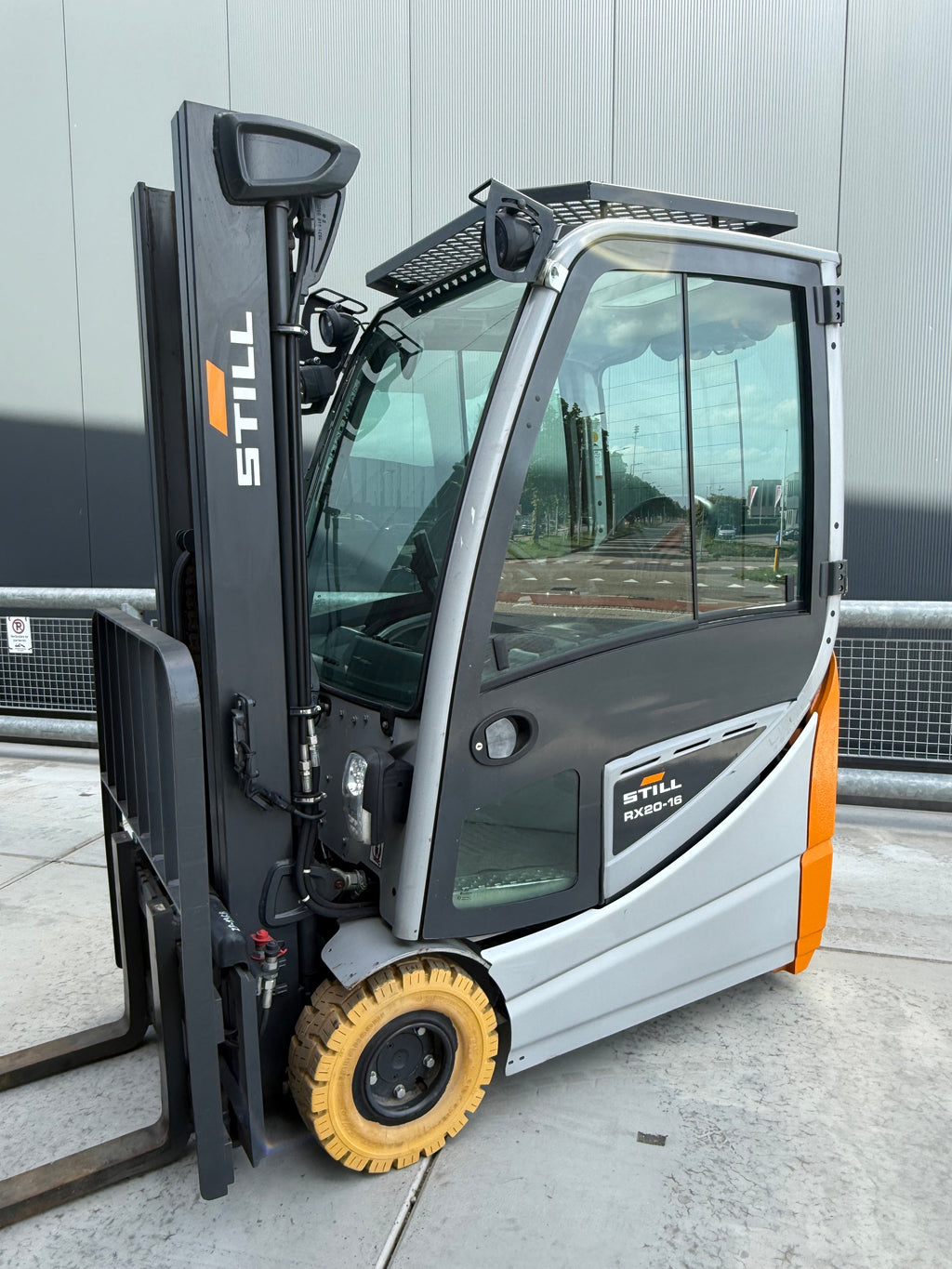 B00023 STILL RX20-16 1600KG TRIPLEX 4,80M + SHIFT 4300UUR BJ2018 + KABINE