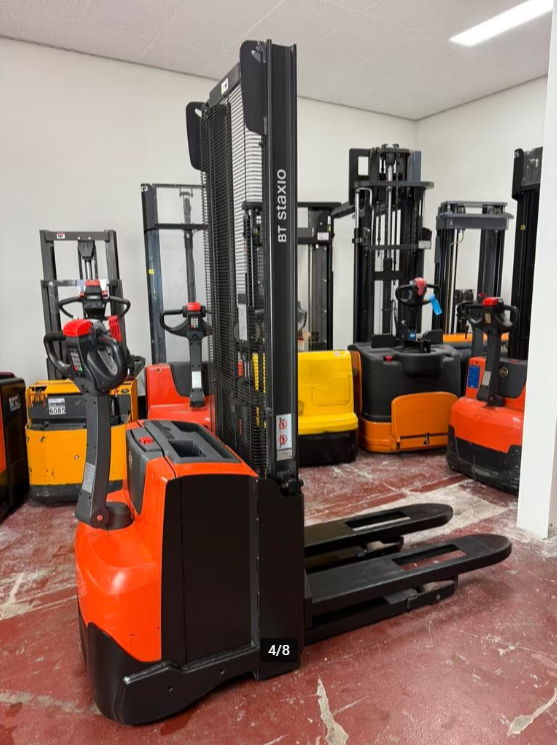 S00016 - TOYOTA BT SWE120 1200KG 1,70M BJ2016 2600UUR